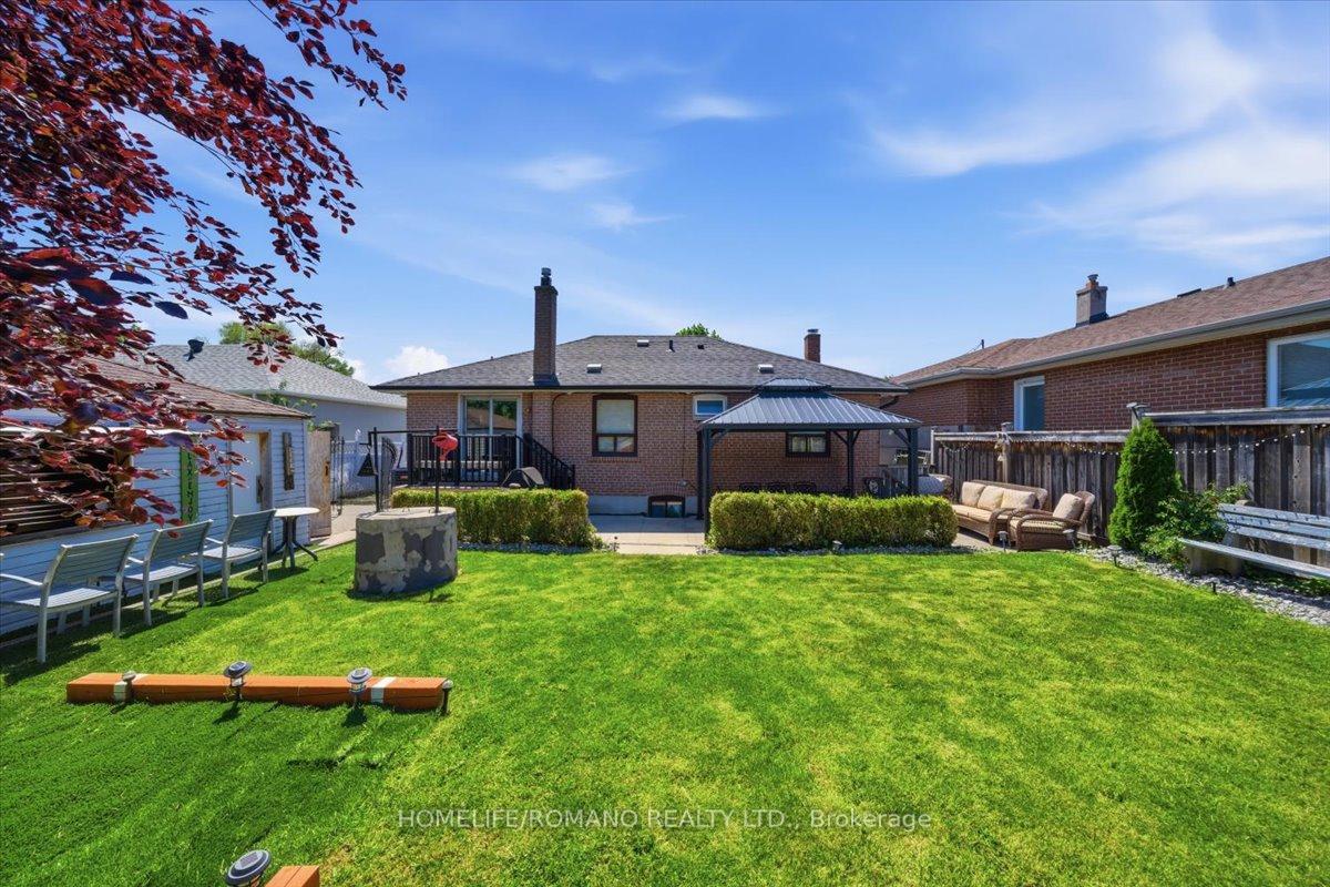 Photo 48 of 5 Cuffley Crescent S, North York, Downsview-Roding-CFB — HOMEH