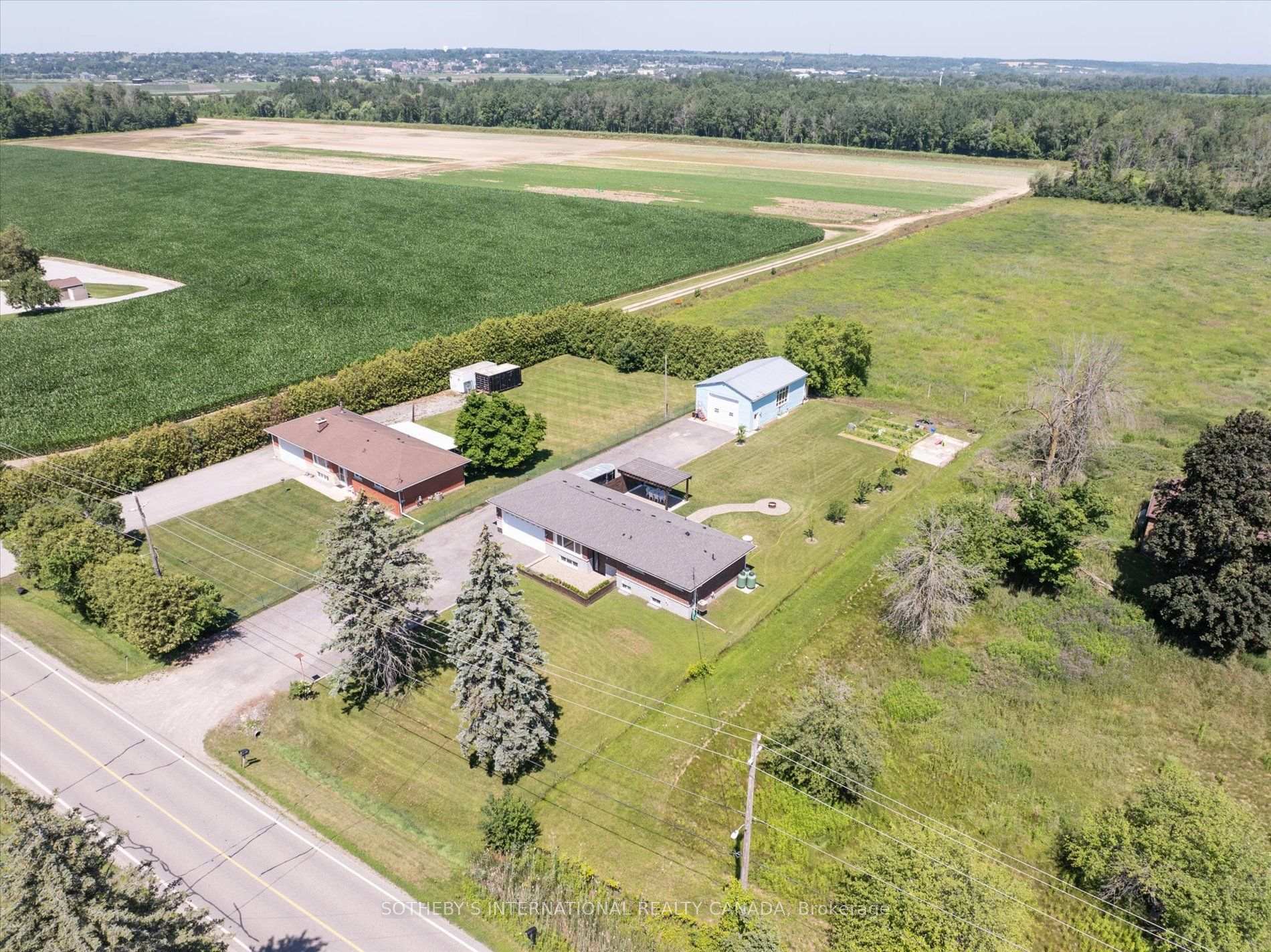 Photo 5 of 1110 Graham Side Road, King, Rural King — HOMEH