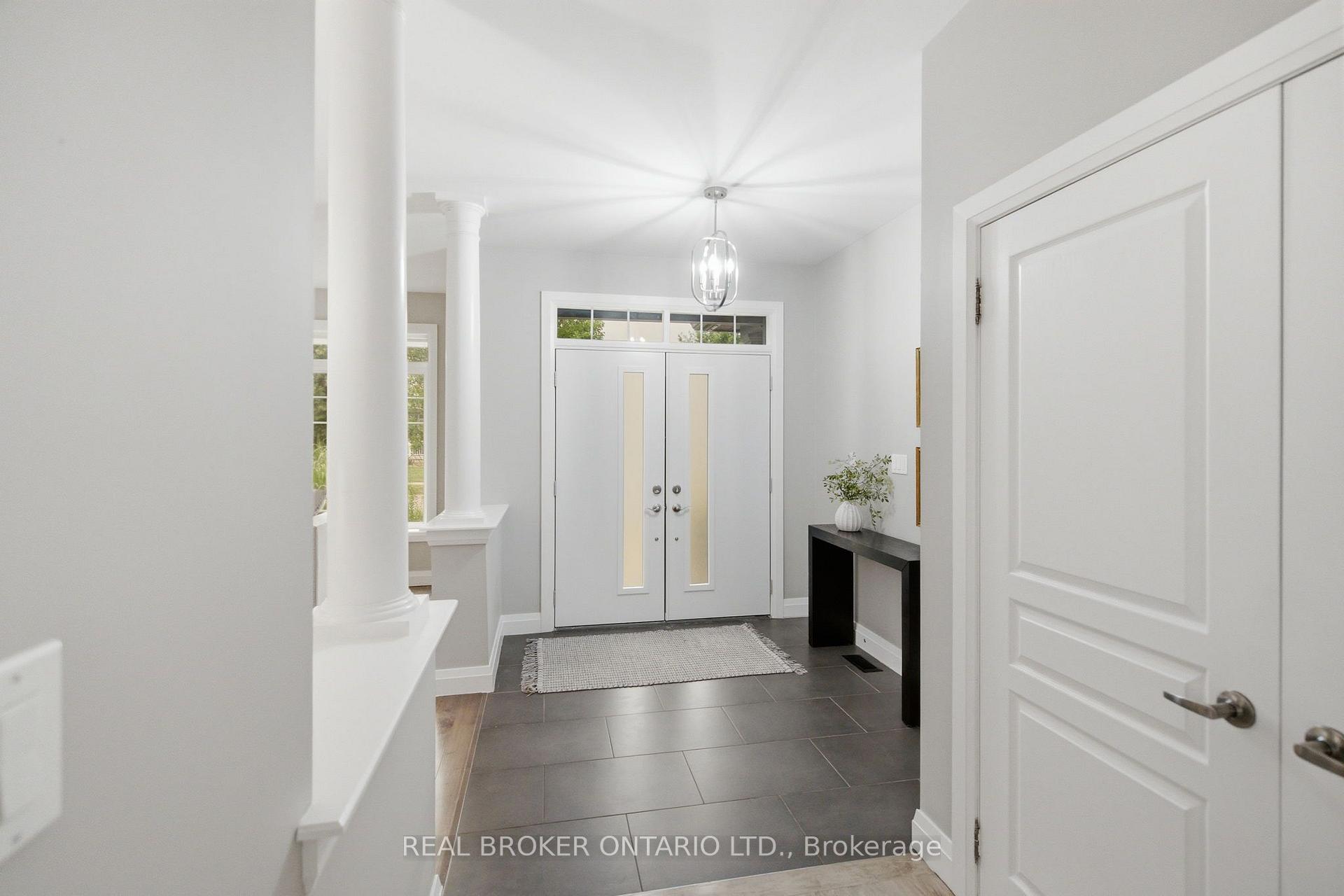 Photo 4 of 126 Second Avenue, Uxbridge — HOMEH