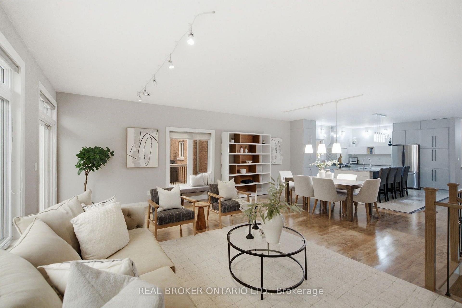 Photo 15 of 126 Second Avenue, Uxbridge — HOMEH