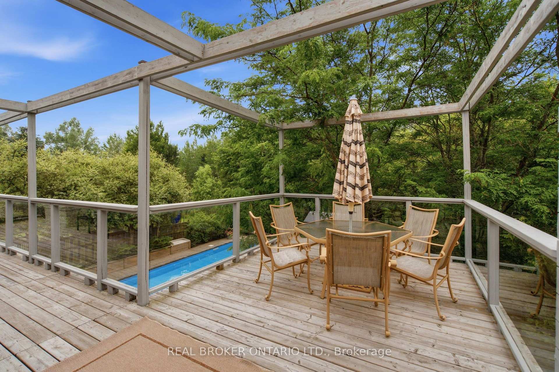 Photo 17 of 126 Second Avenue, Uxbridge — HOMEH