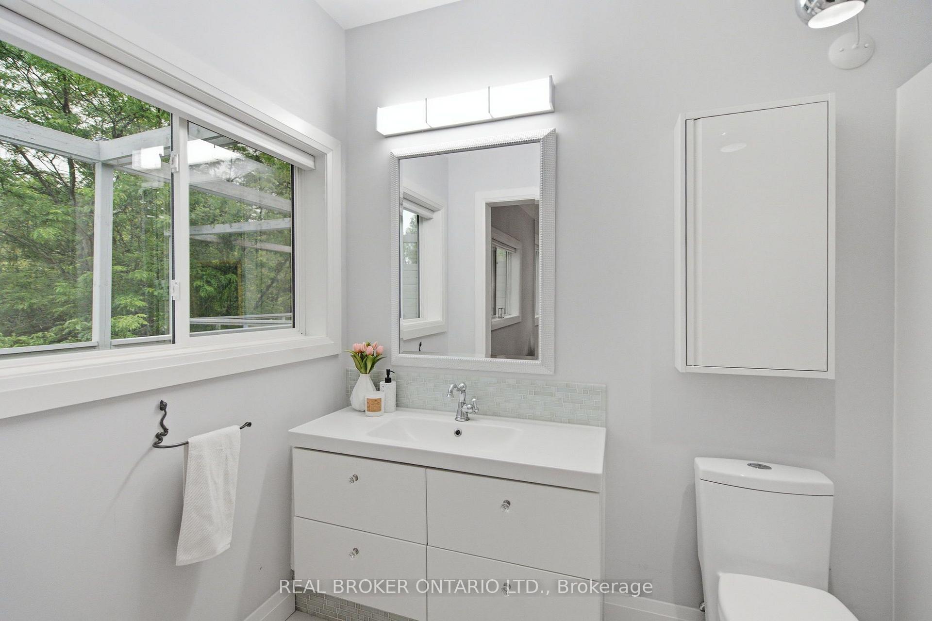 Photo 21 of 126 Second Avenue, Uxbridge — HOMEH
