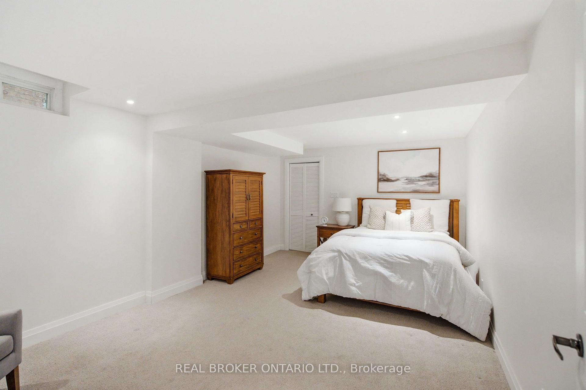 Photo 33 of 126 Second Avenue, Uxbridge — HOMEH