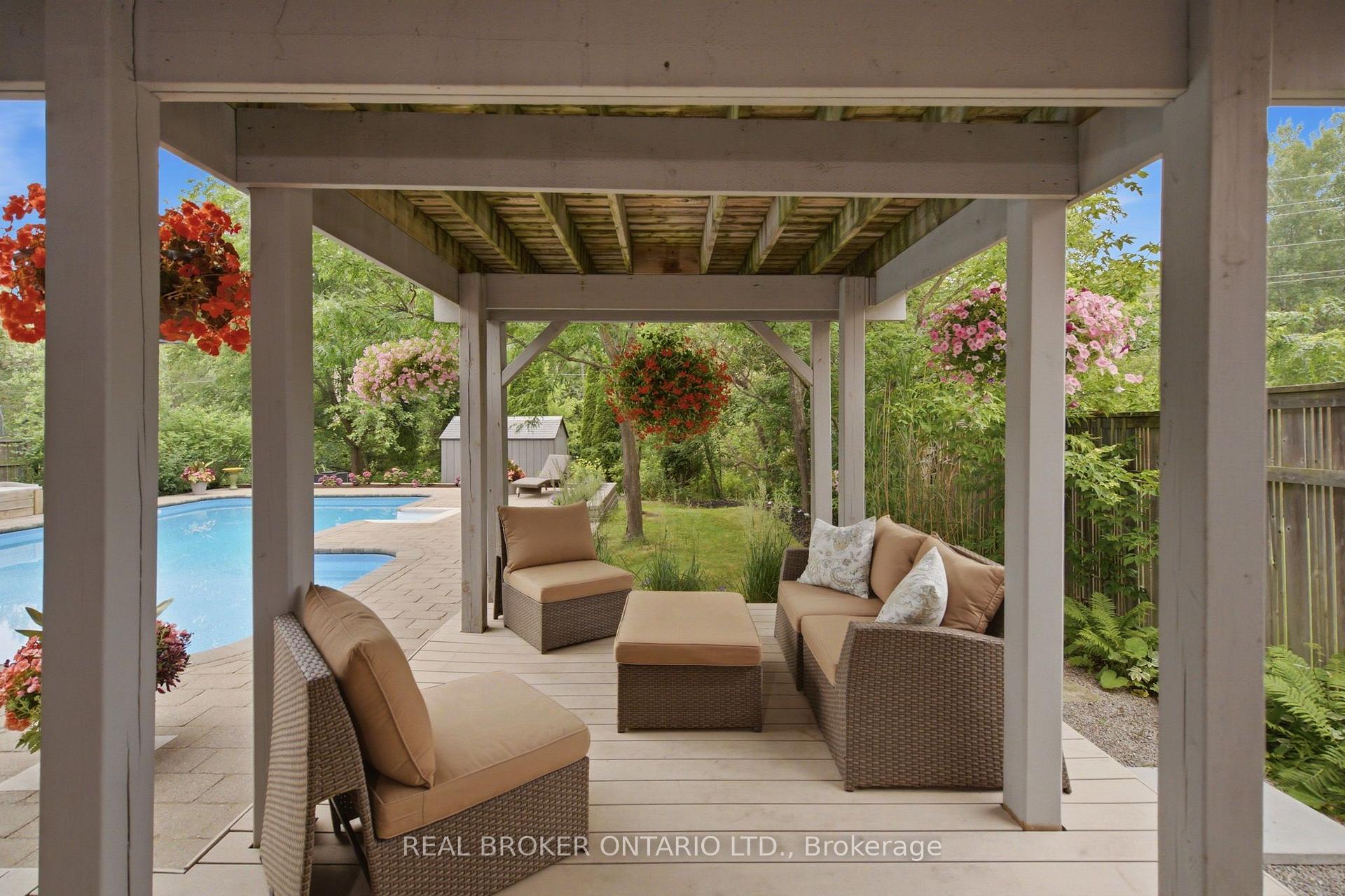 Photo 38 of 126 Second Avenue, Uxbridge — HOMEH