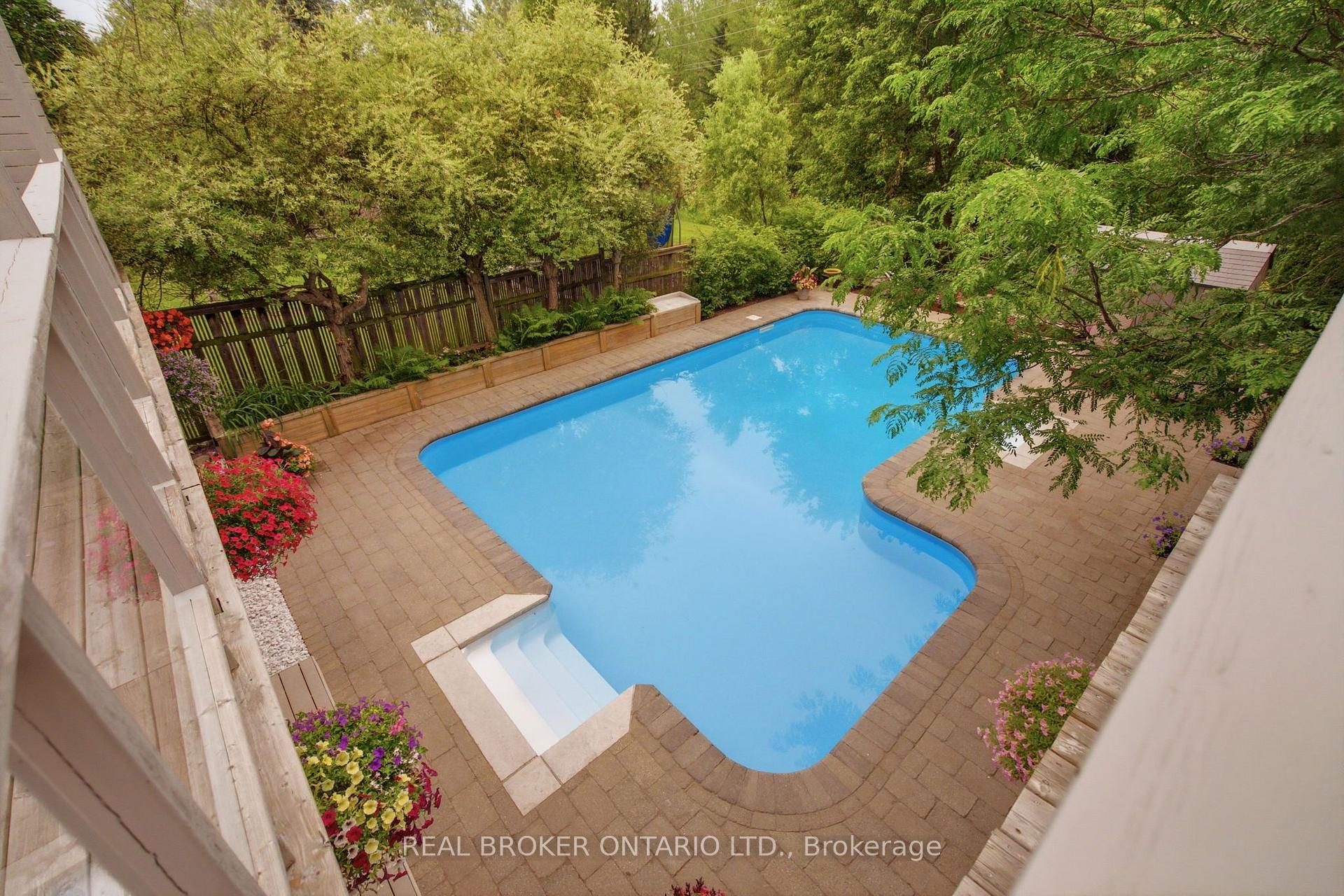 Photo 42 of 126 Second Avenue, Uxbridge — HOMEH