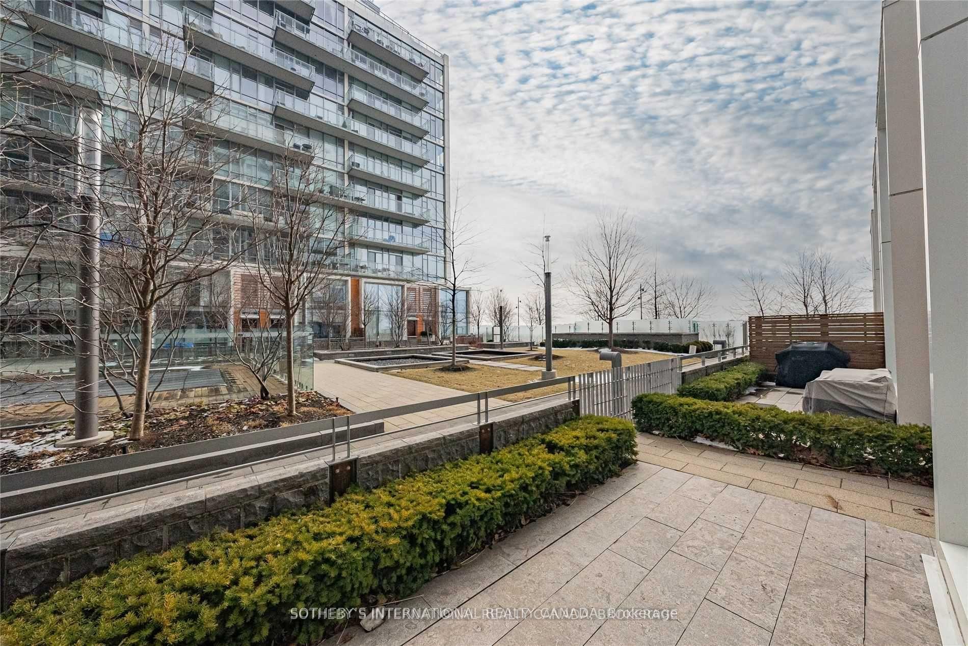 Photo 2 of Unit TH-113, 29 Queens Quay, Toronto, Waterfront Communities — HOMEH
