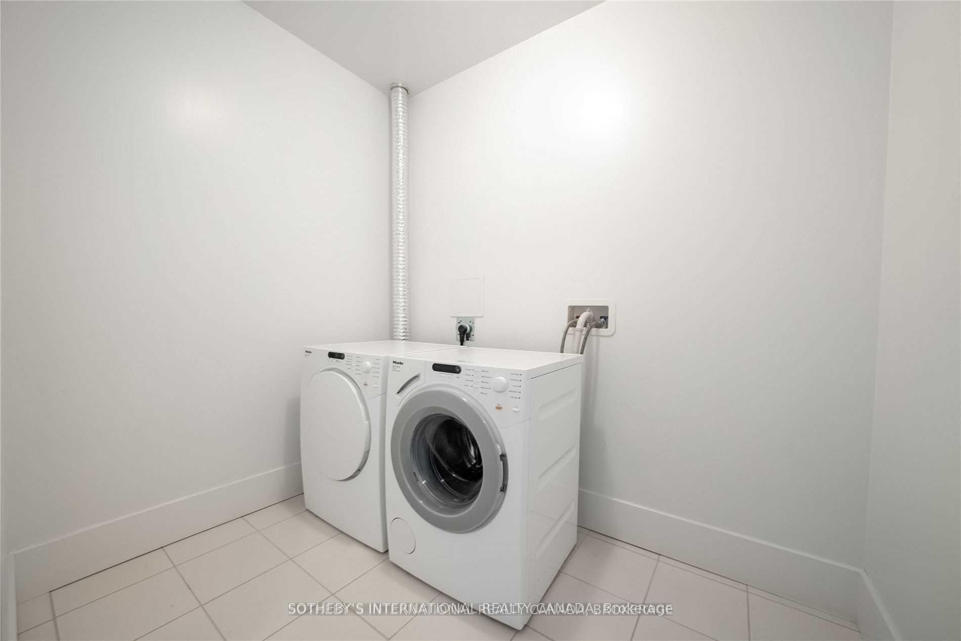 Photo 18 of Unit TH-113, 29 Queens Quay, Toronto, Waterfront Communities — HOMEH