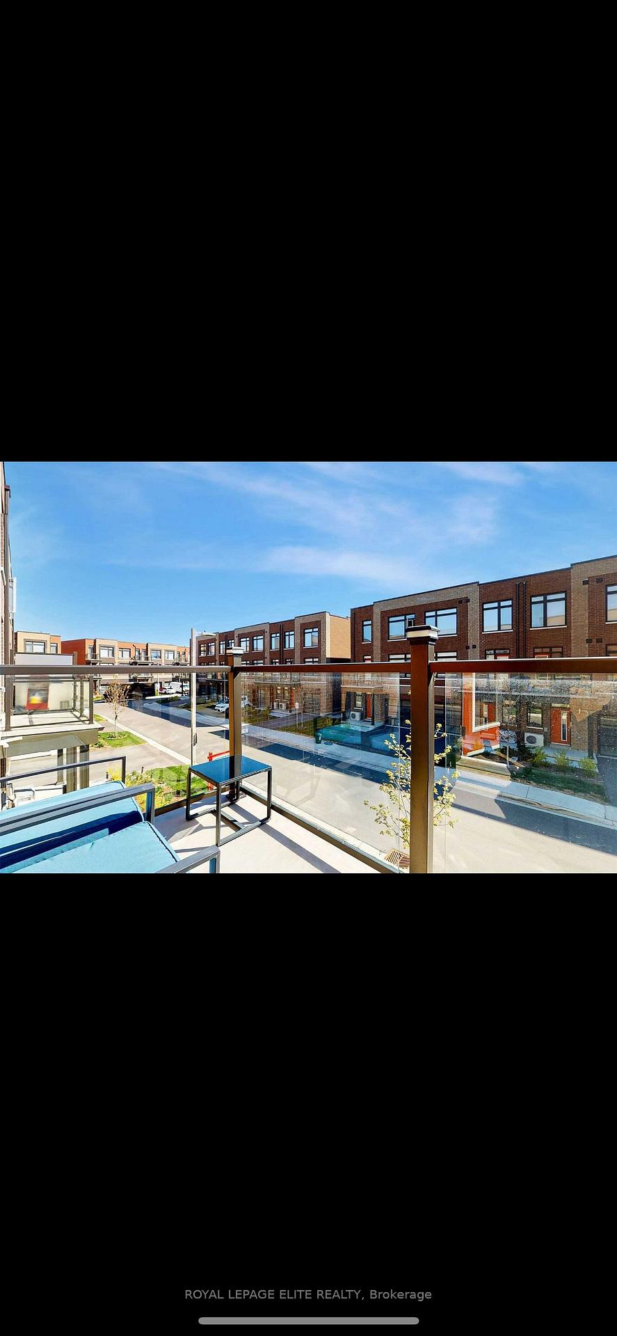Photo 2 of 14 Hearne Street E, Vaughan, Vaughan Grove — HOMEH