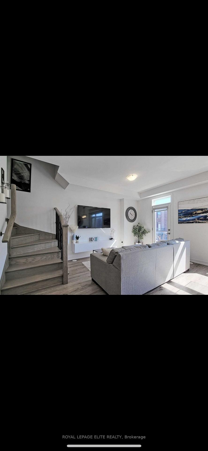 Photo 3 of 14 Hearne Street E, Vaughan, Vaughan Grove — HOMEH