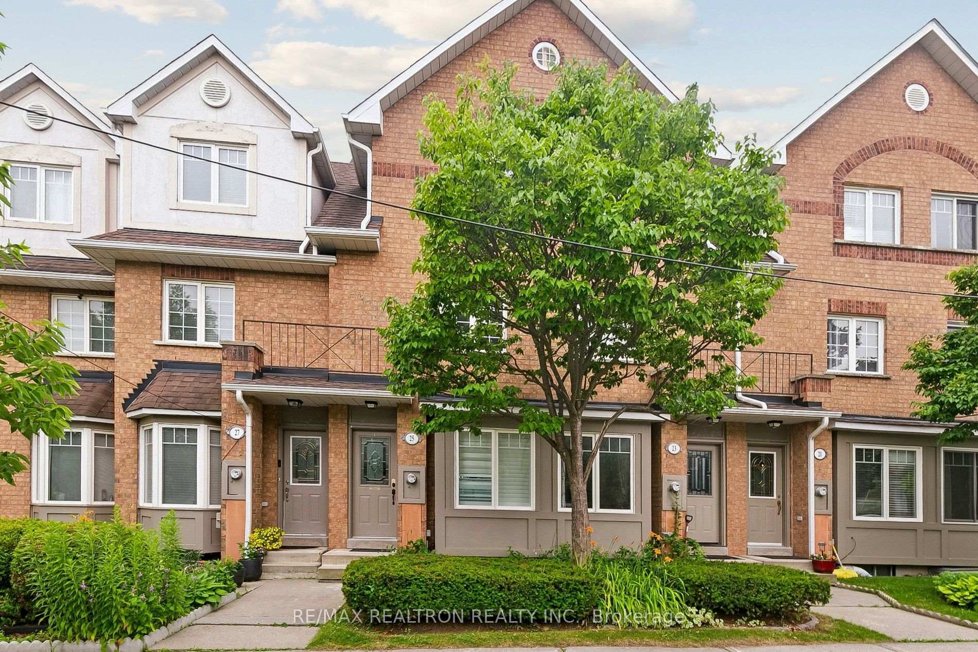 Photo 1 of 25 Hedge End Road, Scarborough, Rouge — HOMEH