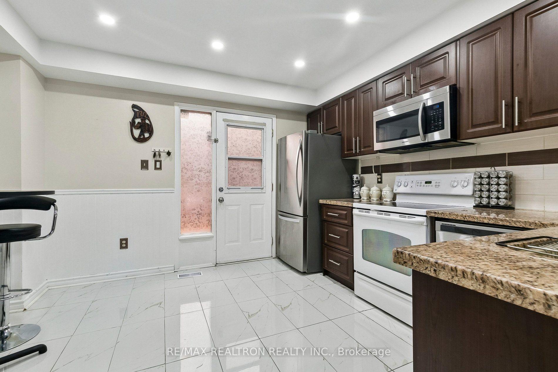 Photo 4 of 25 Hedge End Road, Scarborough, Rouge — HOMEH