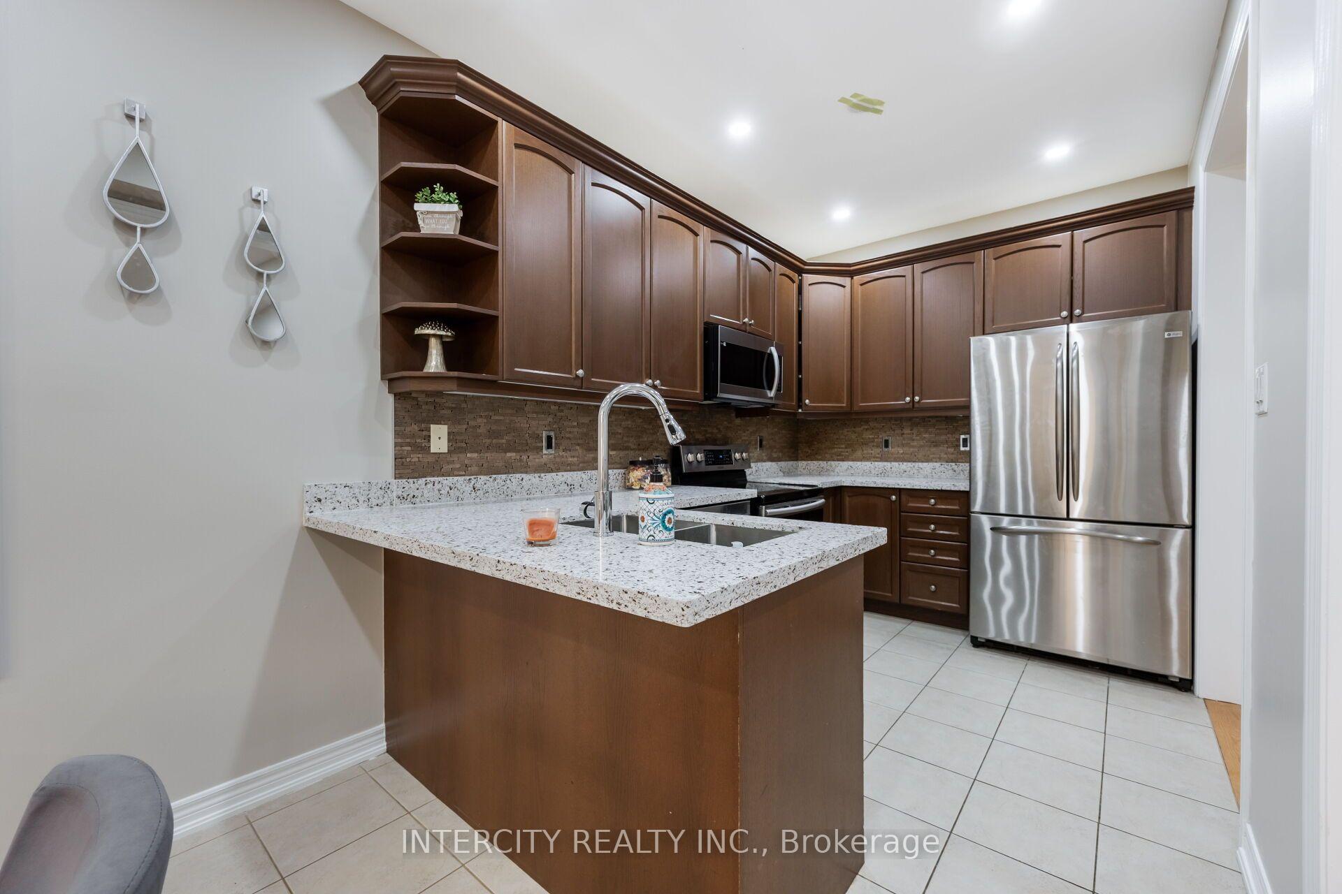 Photo 19 of 162 Holmes Crescent, Milton, Scott — HOMEH