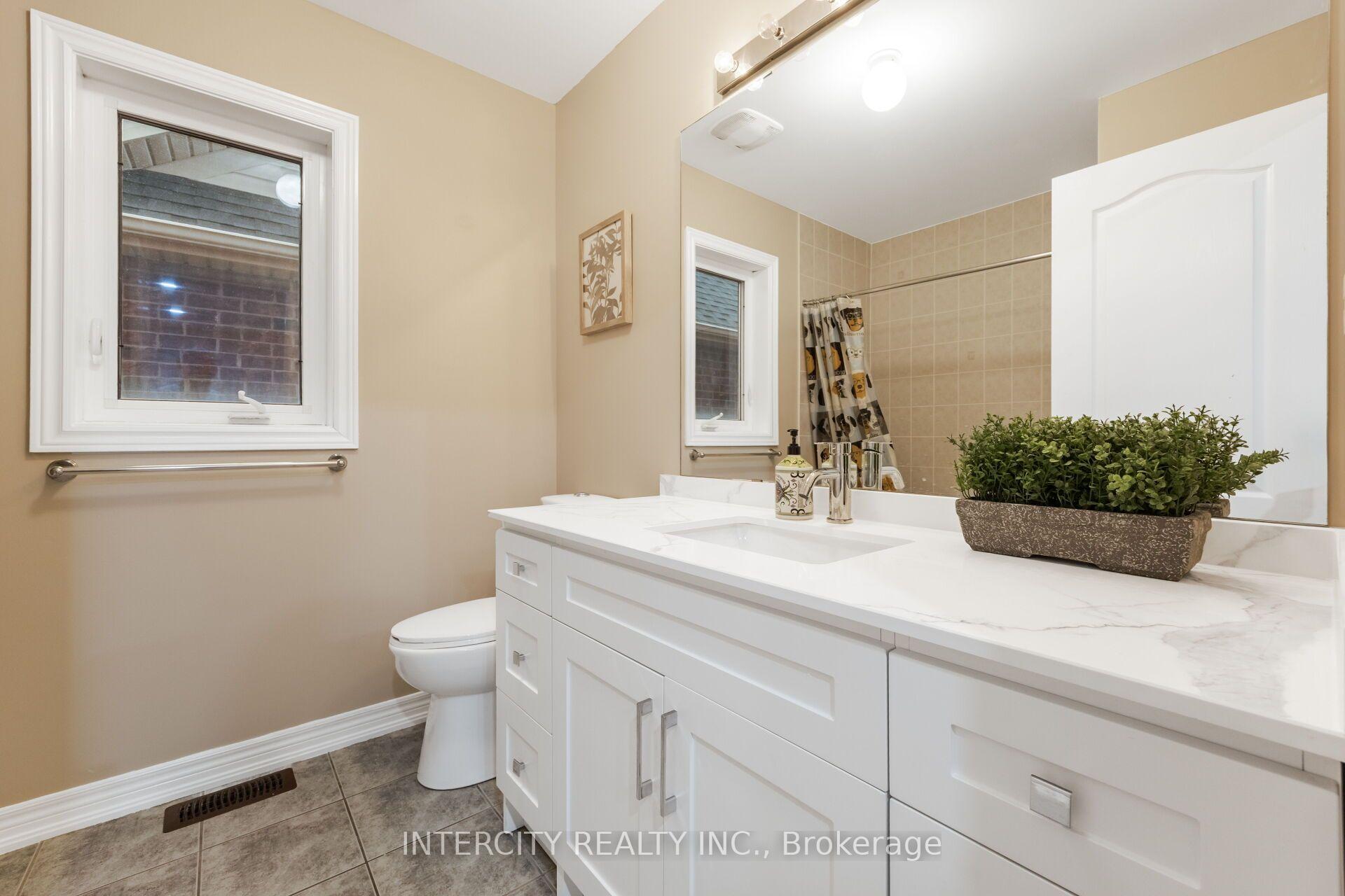 Photo 38 of 162 Holmes Crescent, Milton, Scott — HOMEH