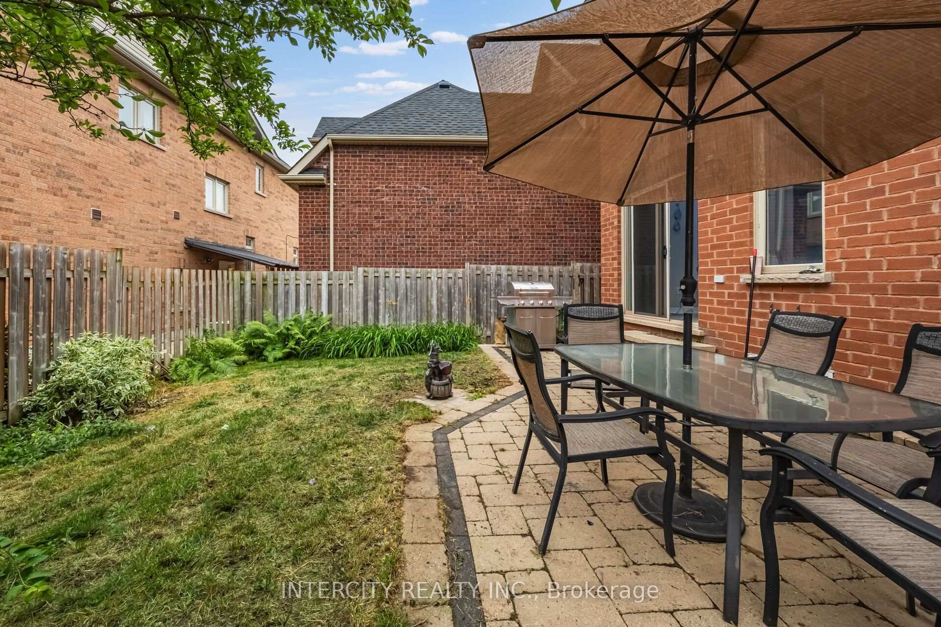 Photo 50 of 162 Holmes Crescent, Milton, Scott — HOMEH