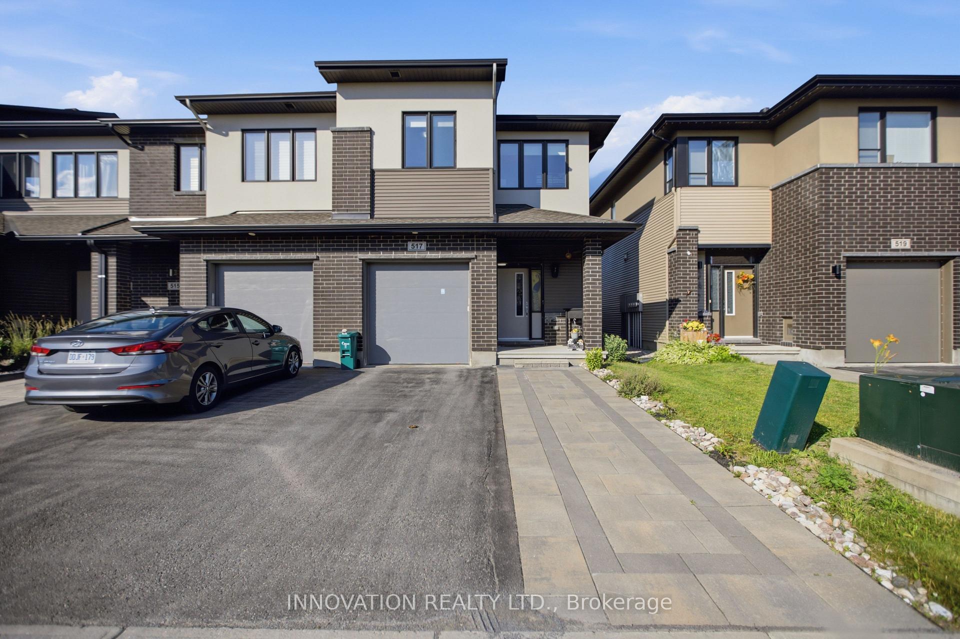 Front of 517 Dressage Avenue