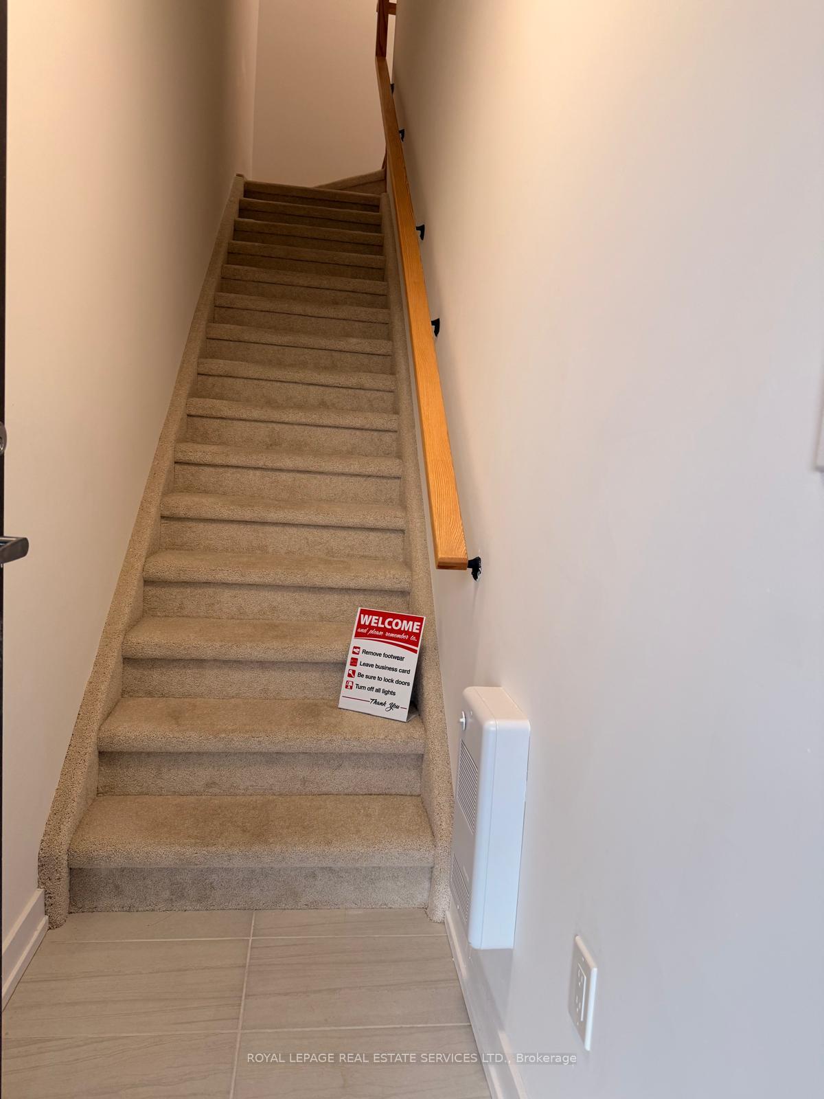Photo 4 of Unit 320, P6-25 Palace Street, Kitchener, Laurentian Hills — HOMEH