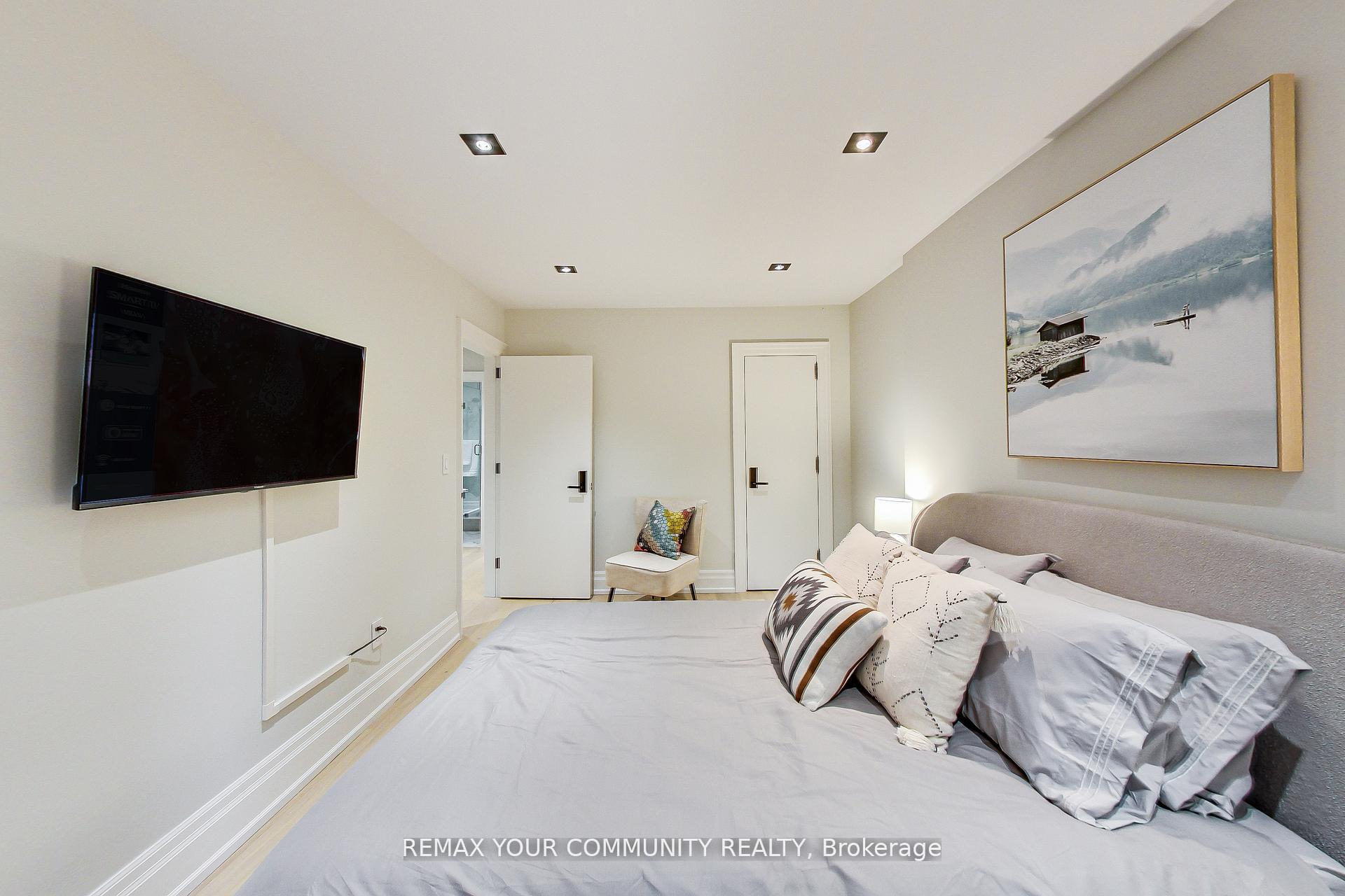 Photo 23 of 47 Soudan Avenue, Toronto, Mount Pleasant West — HOMEH