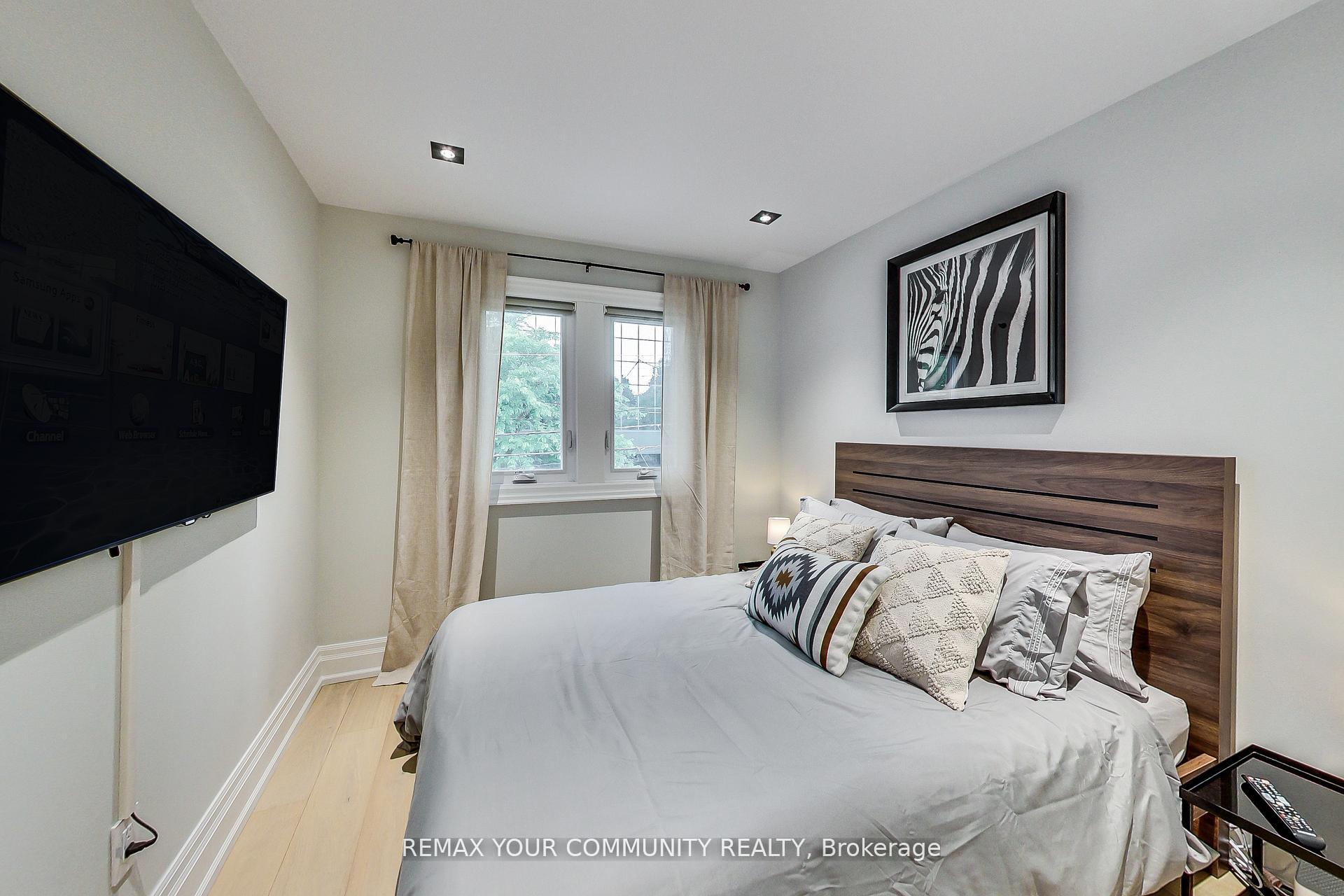 Photo 25 of 47 Soudan Avenue, Toronto, Mount Pleasant West — HOMEH