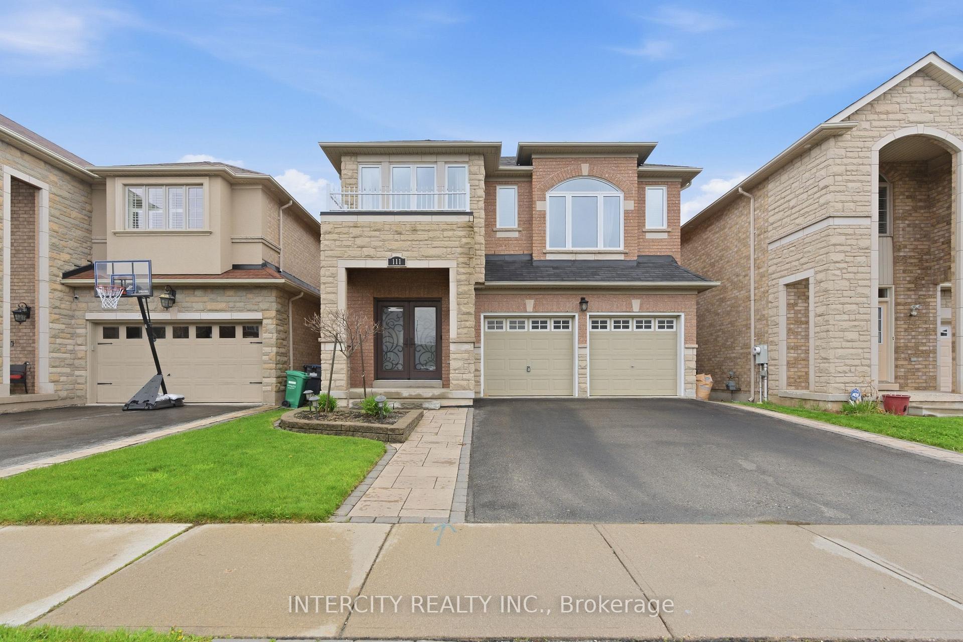 Photo 2 of 111 Fandango Drive, Brampton, Credit Valley — HOMEH