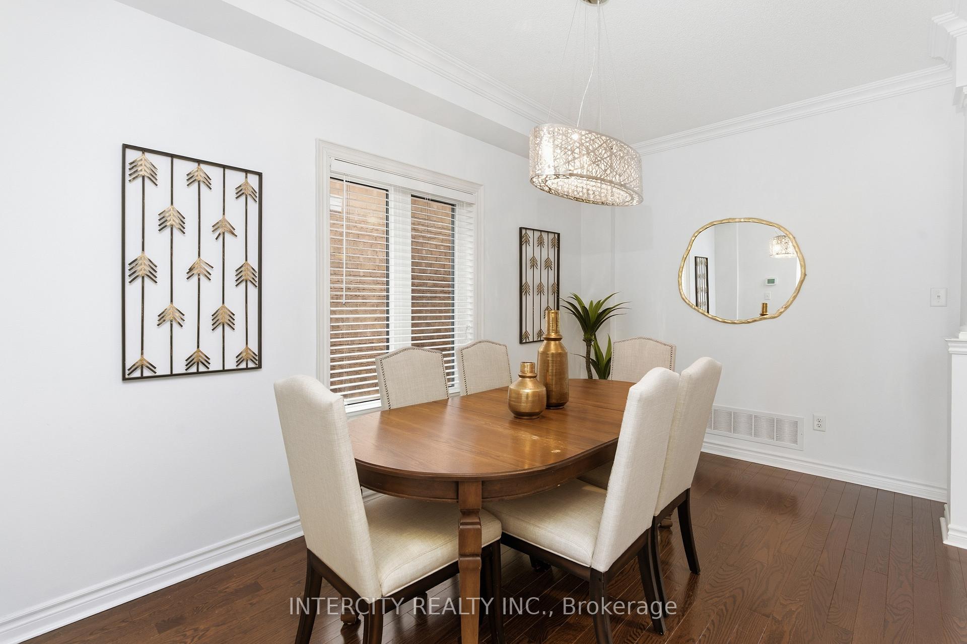 Photo 8 of 111 Fandango Drive, Brampton, Credit Valley — HOMEH