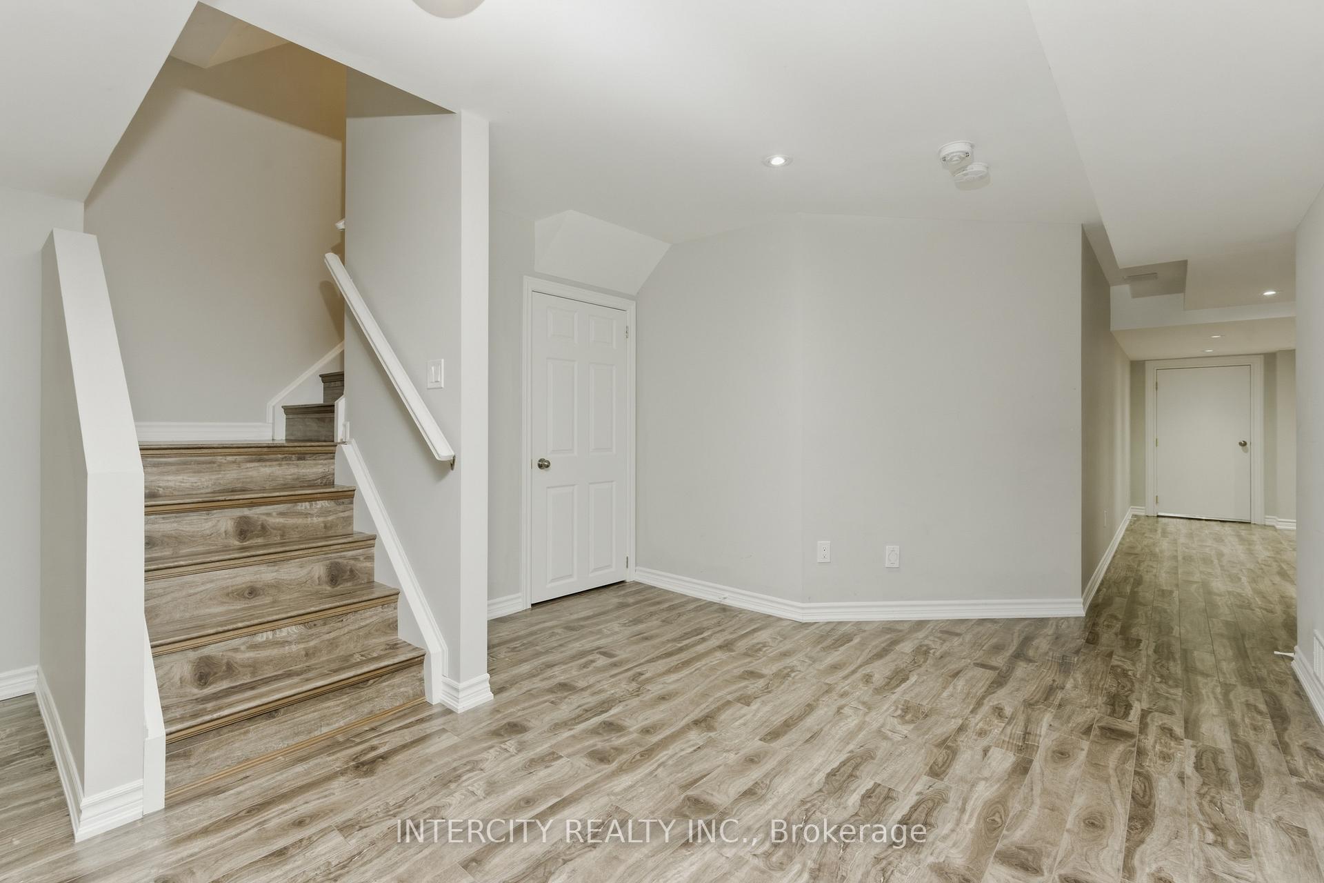 Photo 27 of 111 Fandango Drive, Brampton, Credit Valley — HOMEH