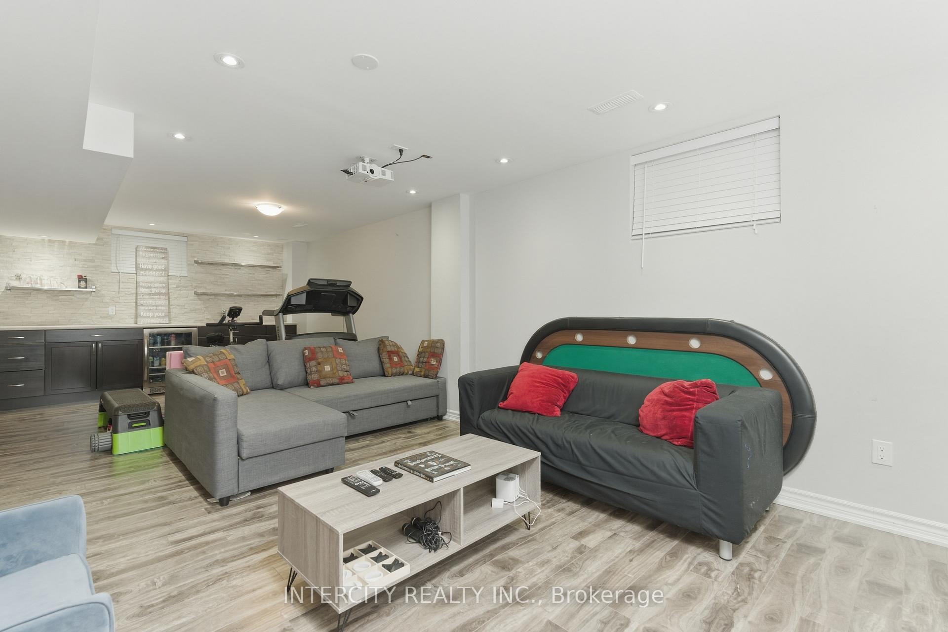Photo 30 of 111 Fandango Drive, Brampton, Credit Valley — HOMEH