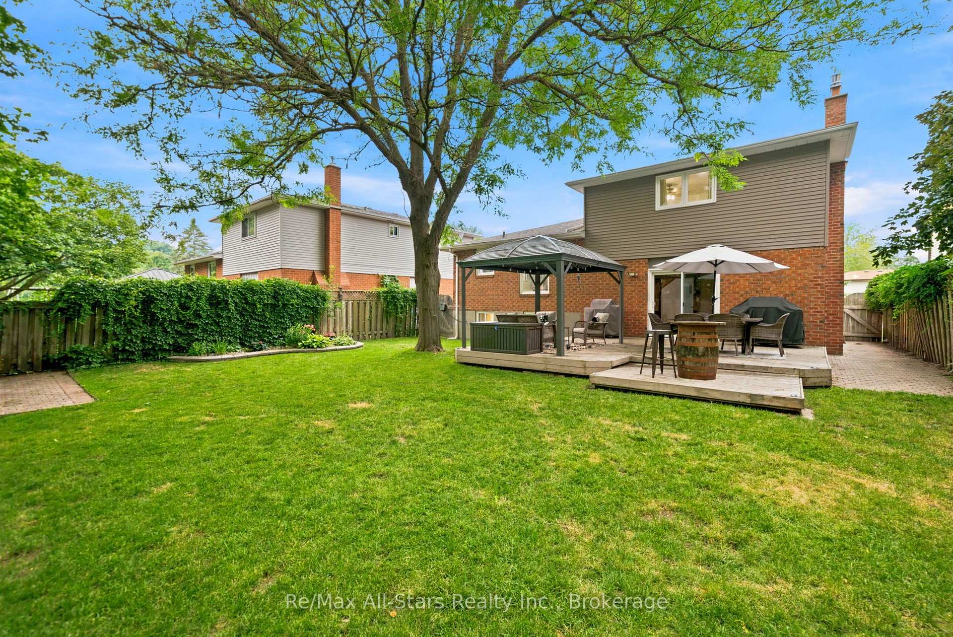 Photo 29 of 29 Applewood Crescent, Scugog, Port Perry — HOMEH