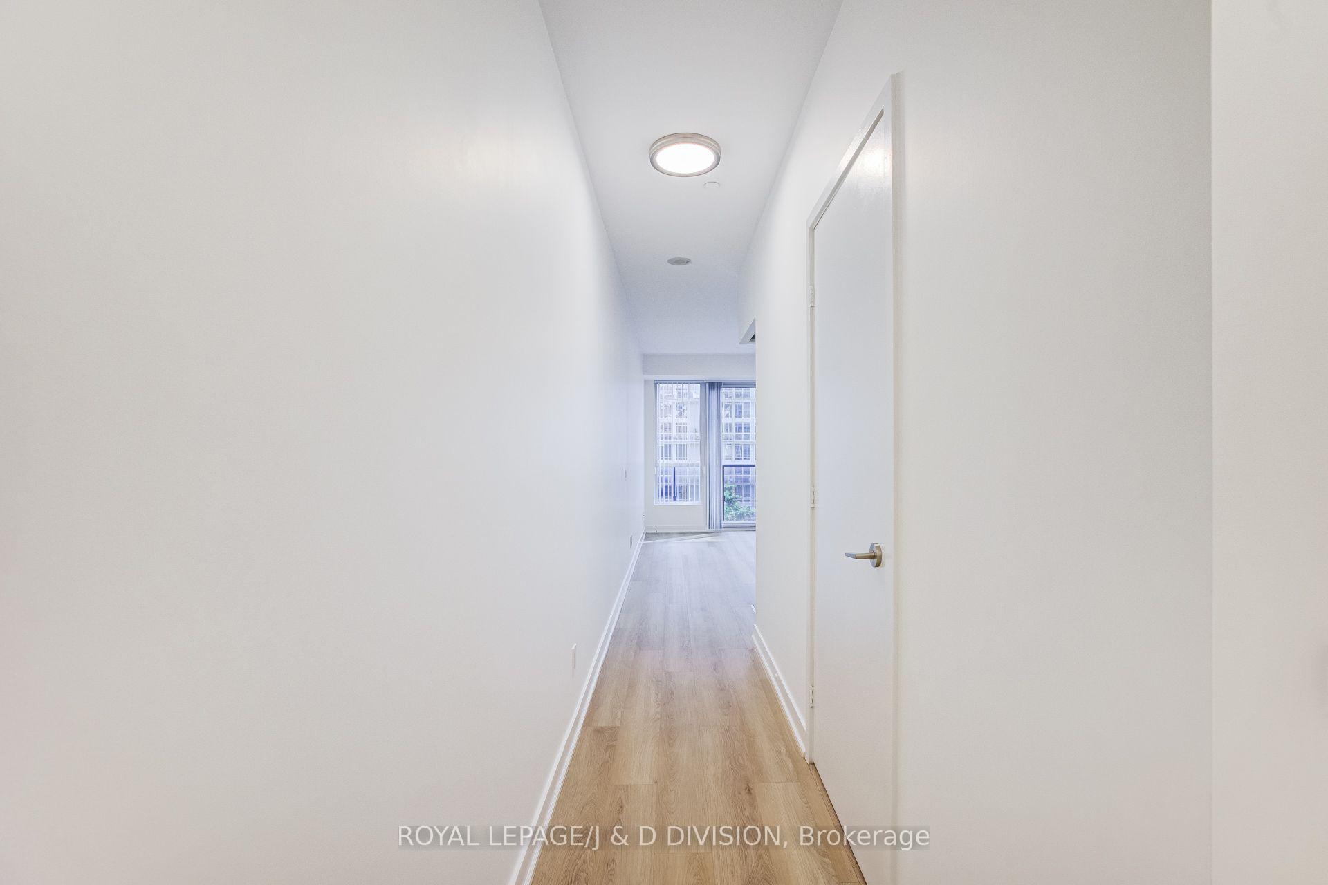 Photo 4 of Unit 435, 1030 King Street W, Toronto, Niagara — HOMEH