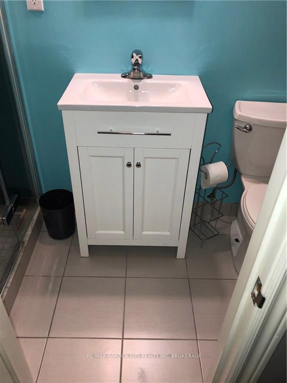 Photo 16 of 29 St. Hilda'S Court, St. Catharines, Haig — HOMEH