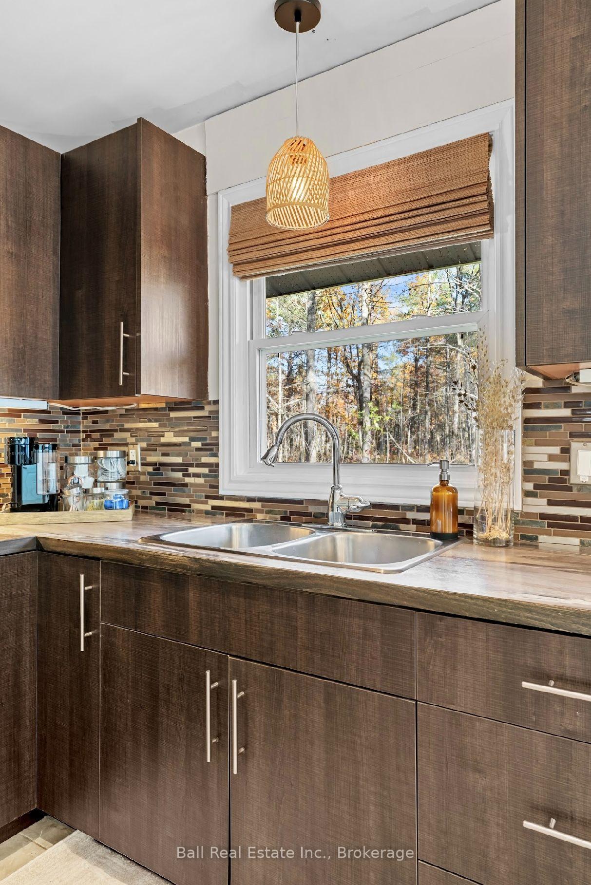 Photo 13 of 686 Coon Lake Road, North Kawartha — HOMEH
