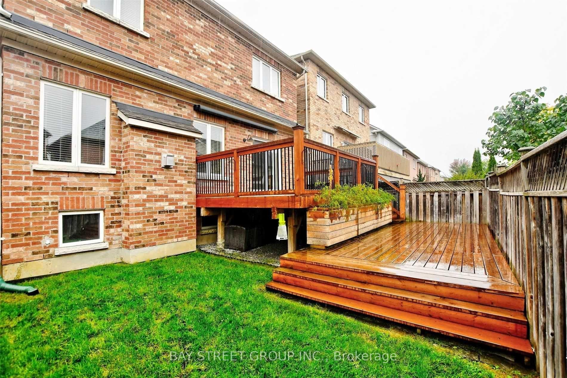 Photo 24 of 54 Earl Stewart Drive, Aurora, Bayview Wellington — HOMEH
