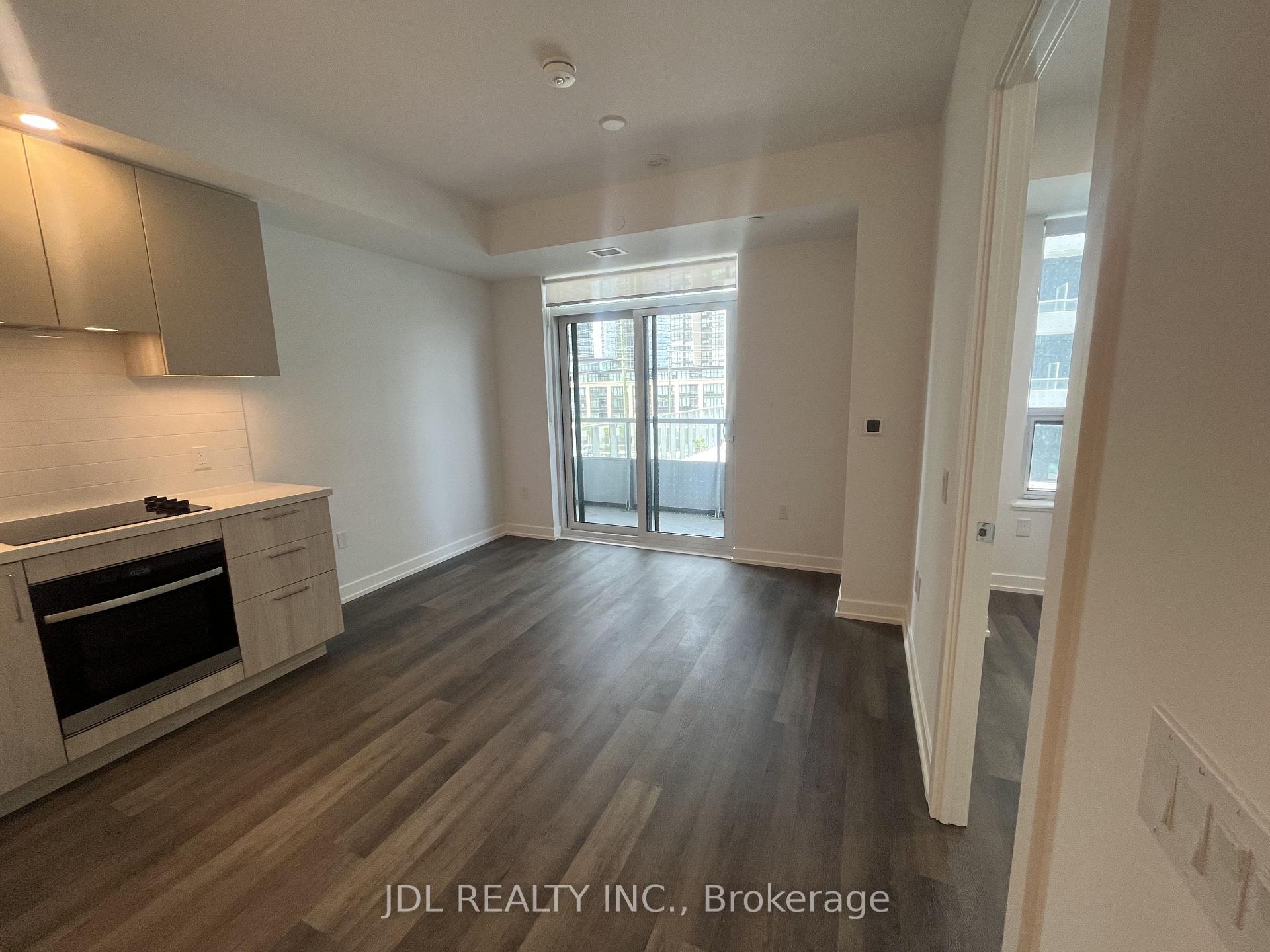 Photo 9 of 21 Meadowdale Road, Vaughan, Vaughan Corporate Centre — HOMEH