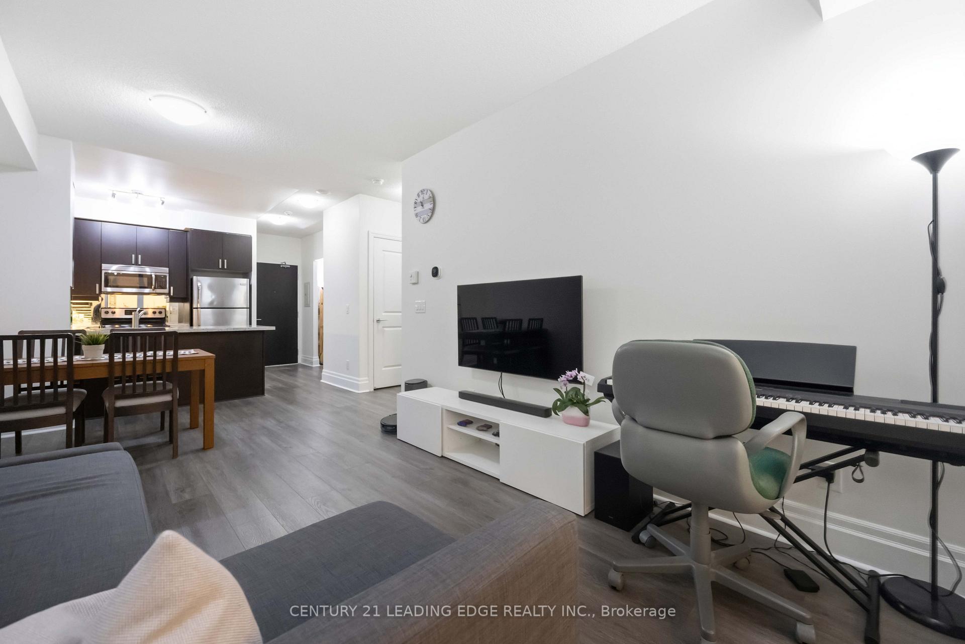 Photo 10 of Unit 405, 151 Upper Duke Crescent, Markham, Unionville — HOMEH