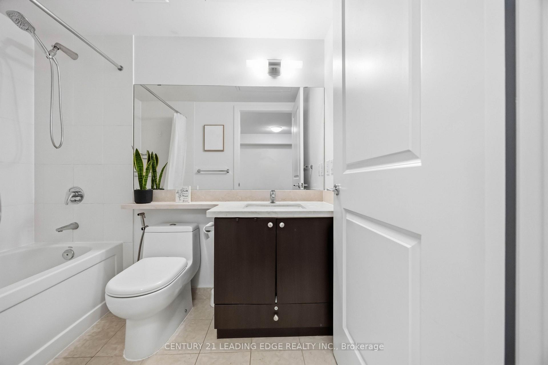 Photo 25 of Unit 405, 151 Upper Duke Crescent, Markham, Unionville — HOMEH