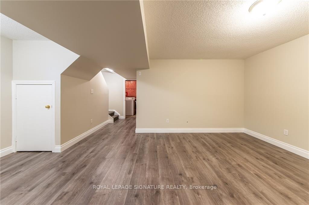 Photo 14 of 426 Downsview Place, Waterloo, Bridgeport — HOMEH
