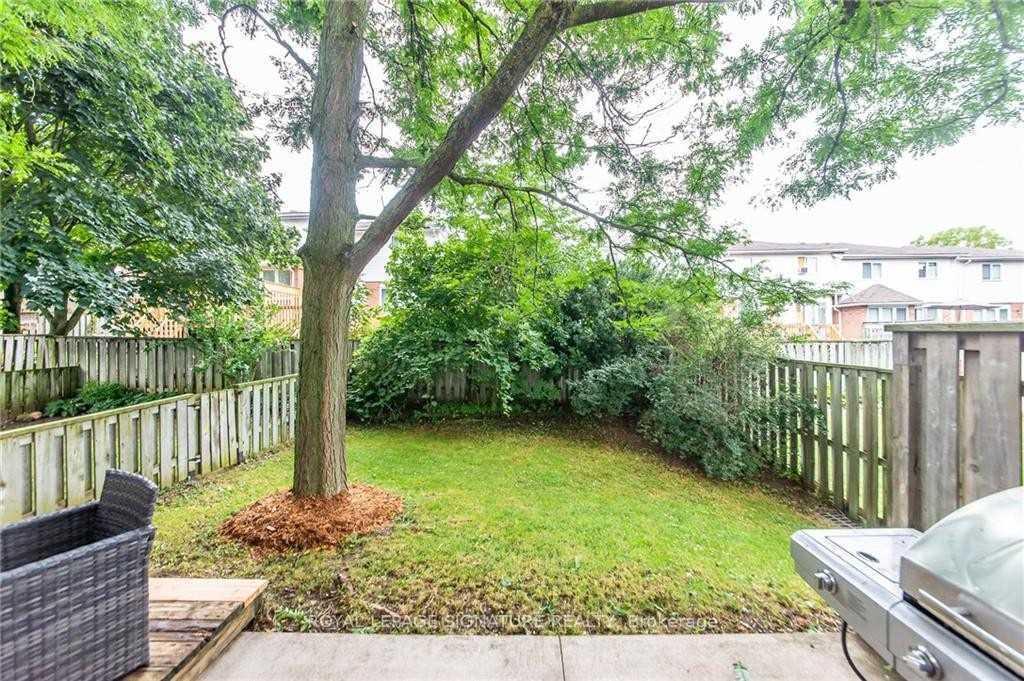 Photo 18 of 426 Downsview Place, Waterloo, Bridgeport — HOMEH