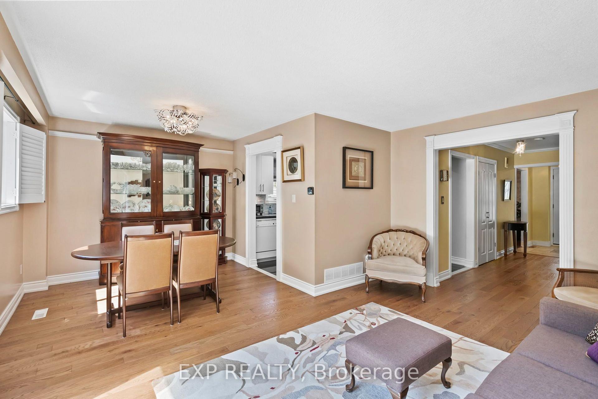 Photo 13 of 171 Simonston Boulevard, Markham, German Mills — HOMEH