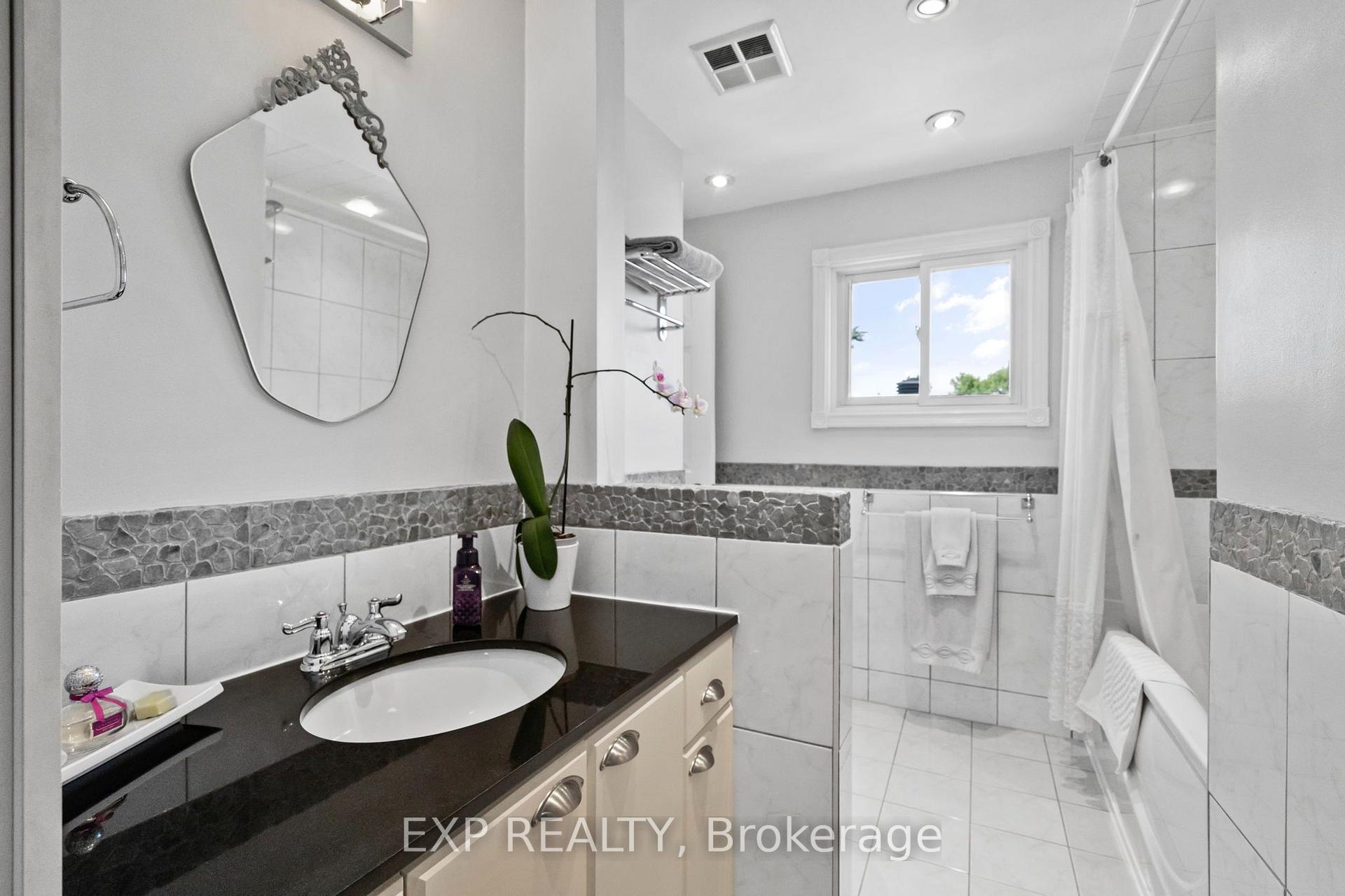 Photo 21 of 171 Simonston Boulevard, Markham, German Mills — HOMEH