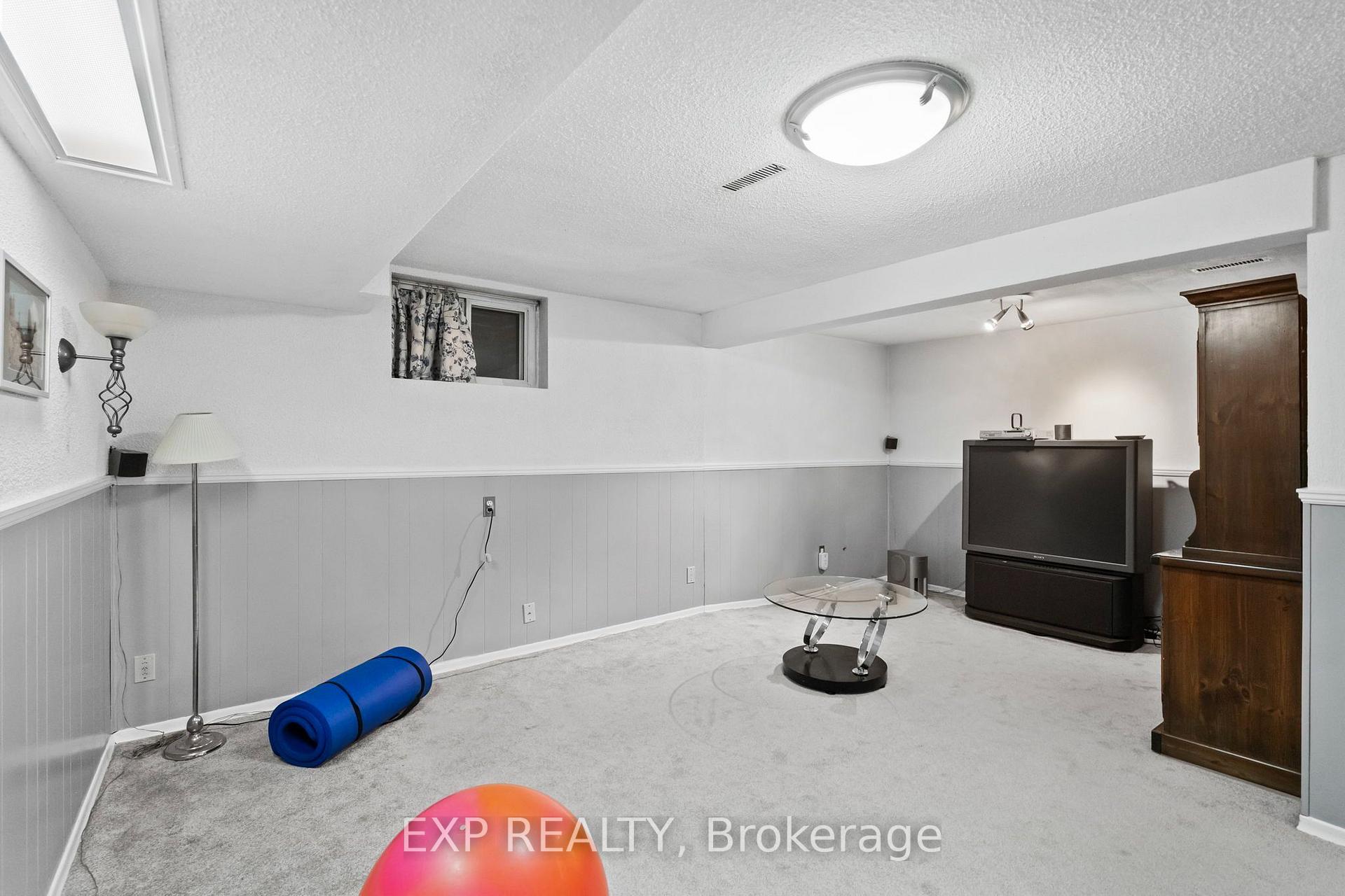 Photo 35 of 171 Simonston Boulevard, Markham, German Mills — HOMEH