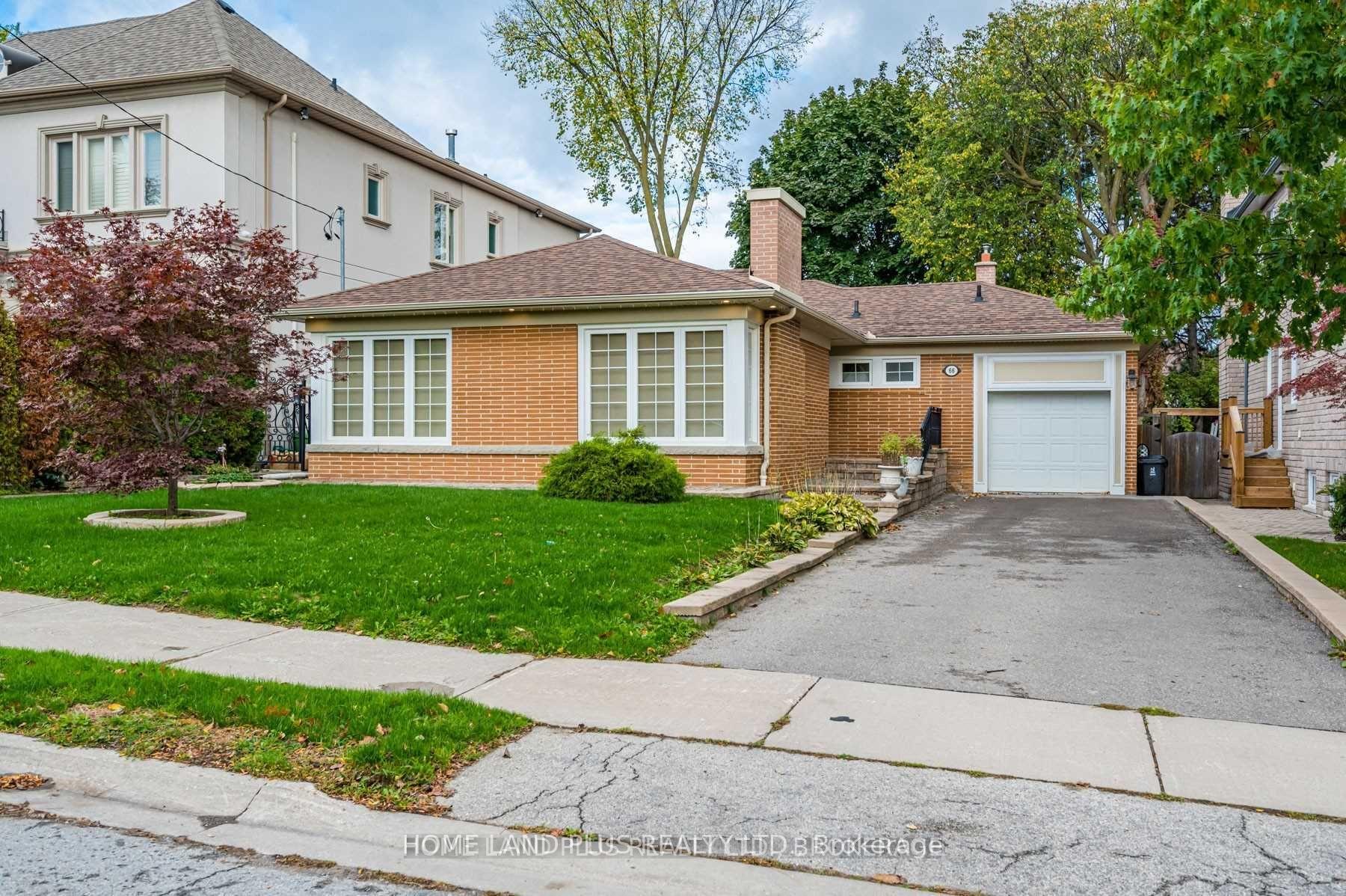 Photo 1 of 66 Munro Boulevard, North York, St. Andrew-Windfields — HOMEH