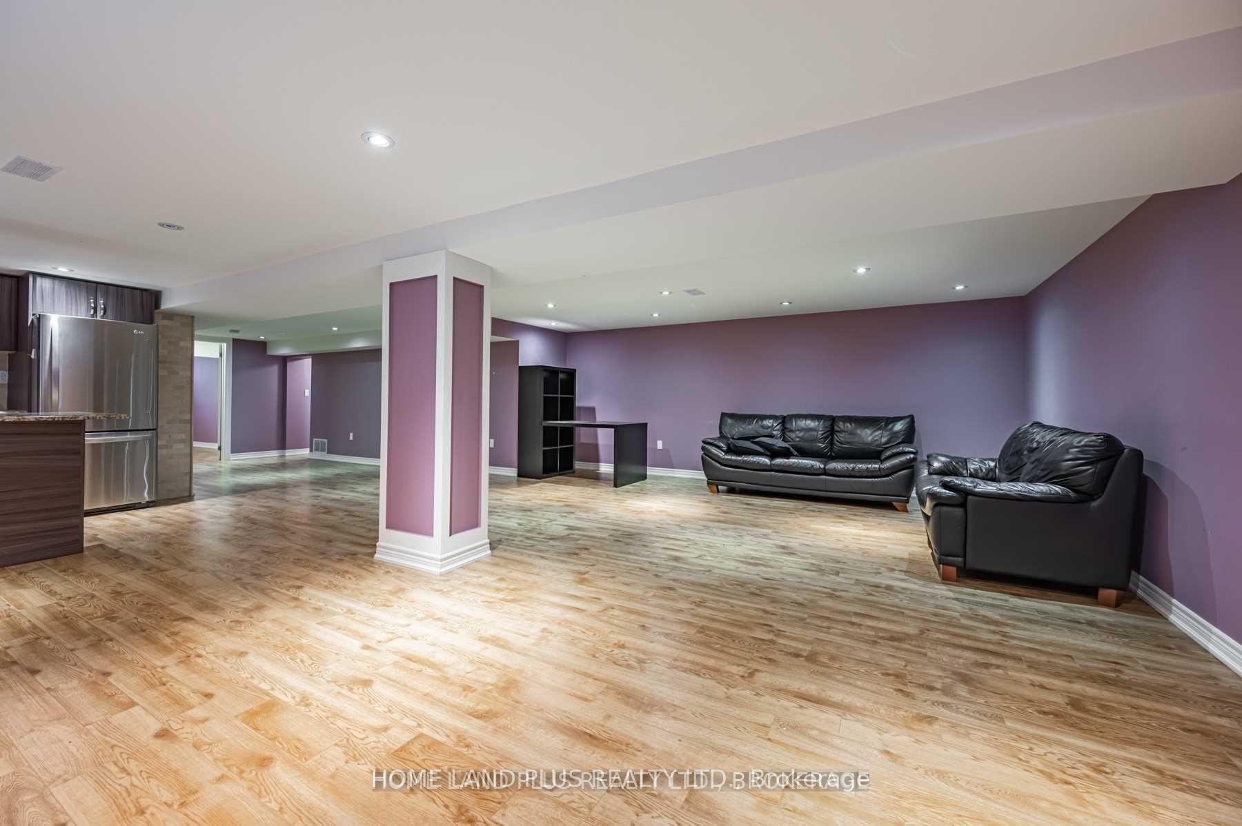 Photo 26 of 66 Munro Boulevard, North York, St. Andrew-Windfields — HOMEH