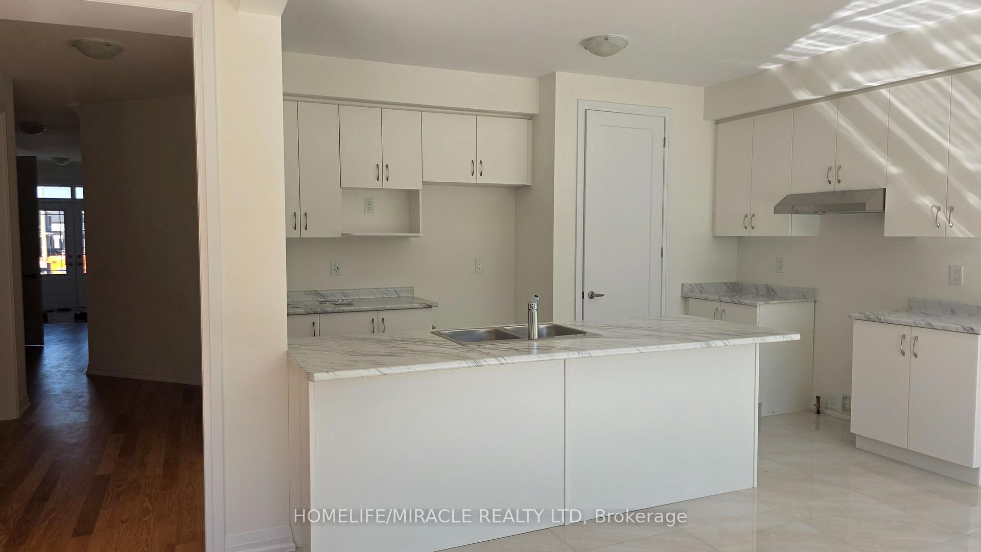 Photo 2 of 110 Adeline Crescent, Kitchener, Pioneer Park — HOMEH