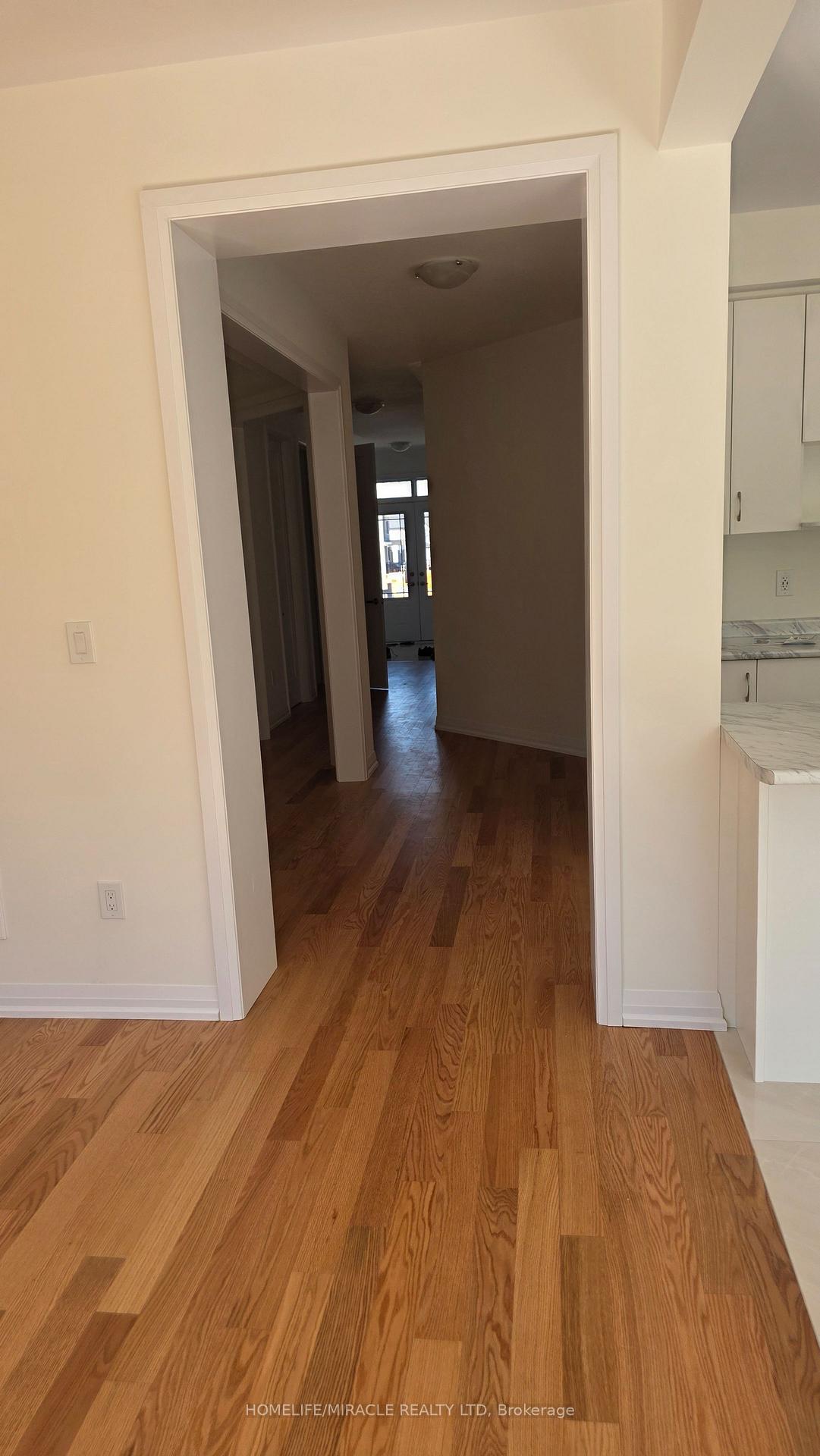 Photo 10 of 110 Adeline Crescent, Kitchener, Pioneer Park — HOMEH