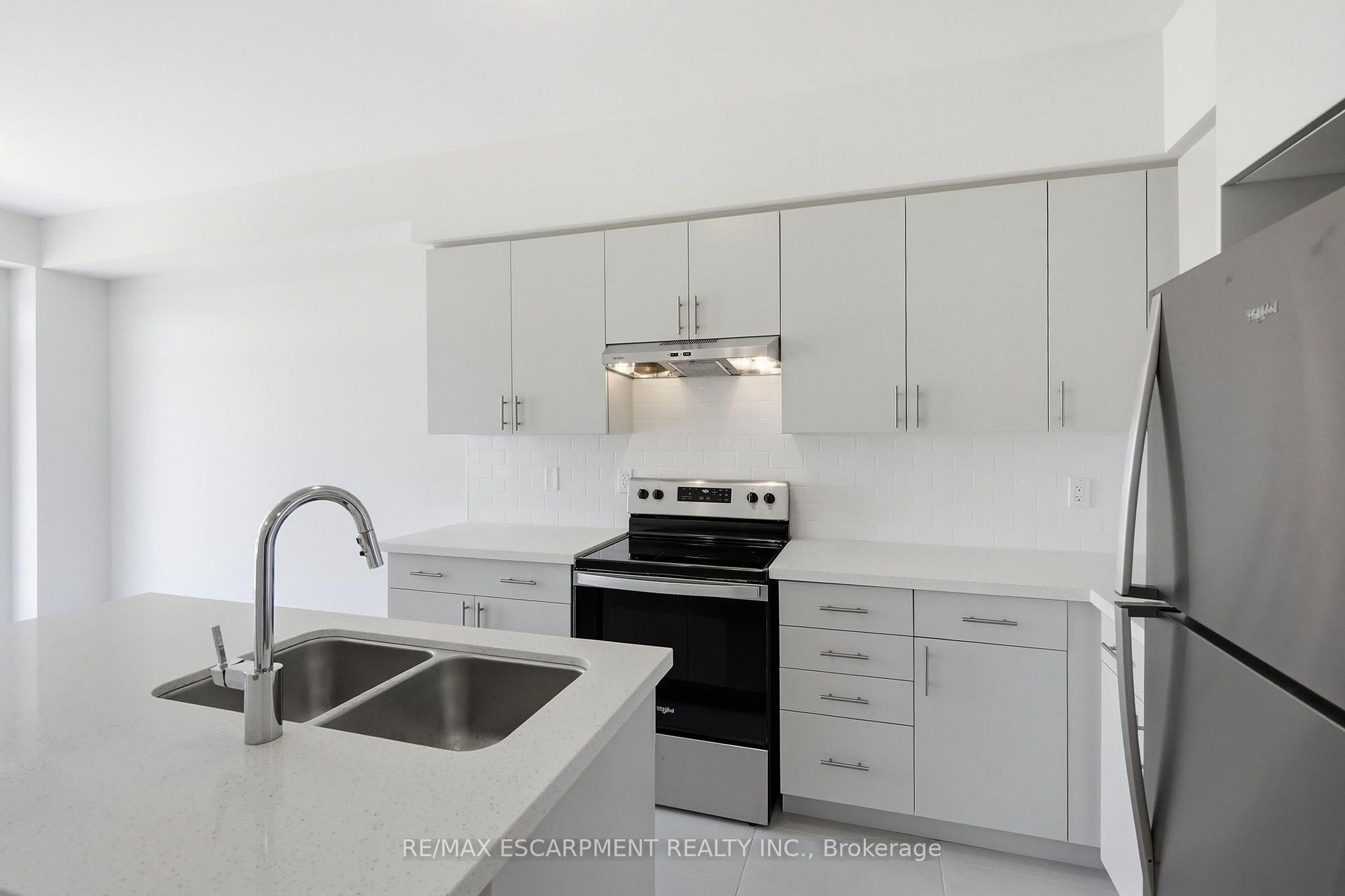Photo 19 of 21 Chapman Road, Brant, Paris — HOMEH
