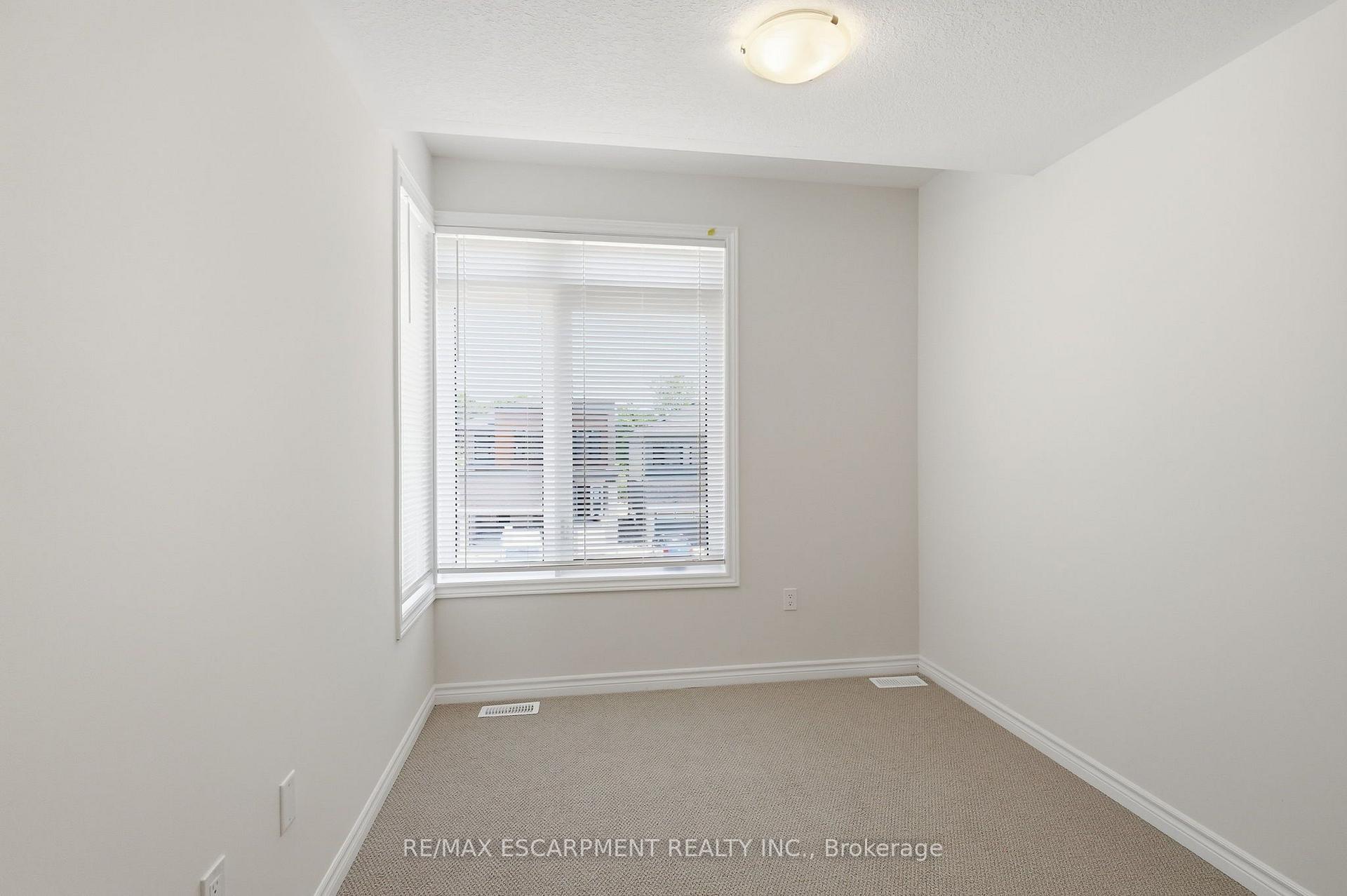 Photo 44 of 21 Chapman Road, Brant, Paris — HOMEH