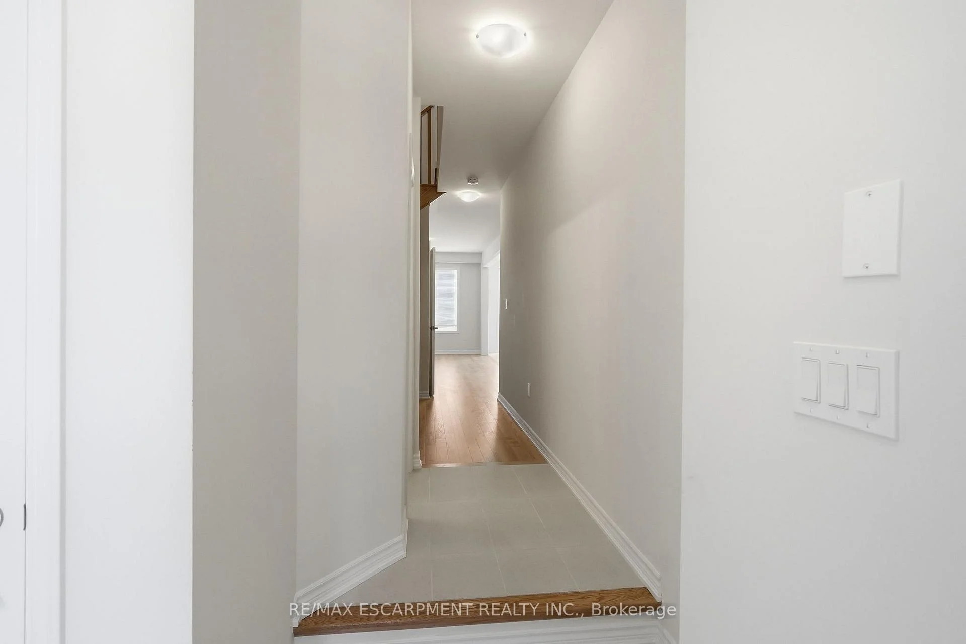 Photo 9 of 21 Chapman Road, Brant, Paris — HOMEH