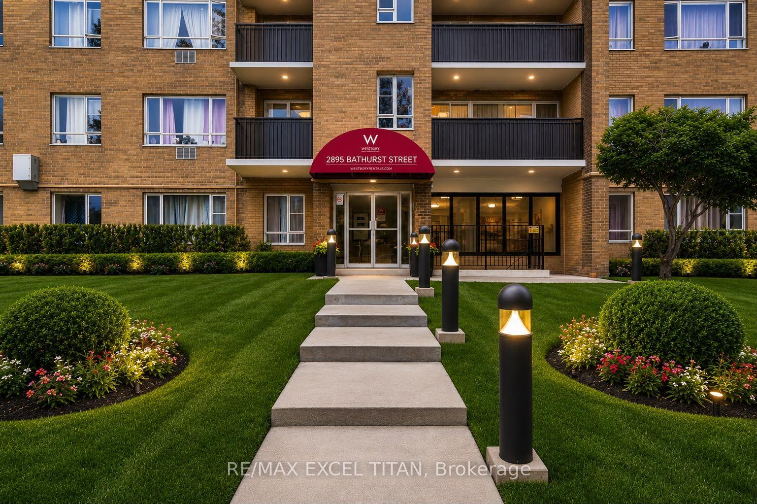Photo 2 of Unit 108, 2895 Bathurst Street, Toronto, Bedford Park-Nortown — HOMEH