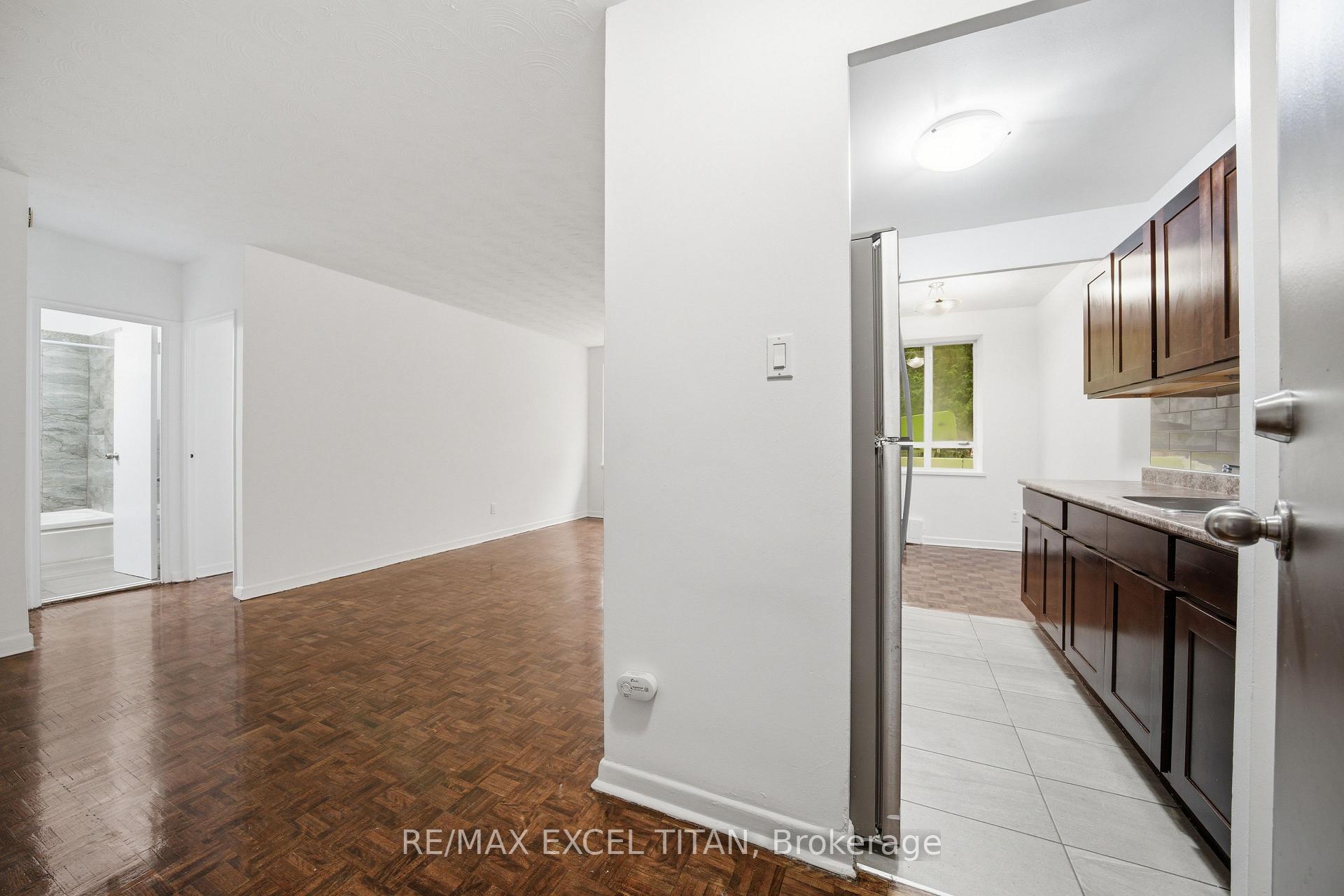 Photo 18 of Unit 108, 2895 Bathurst Street, Toronto, Bedford Park-Nortown — HOMEH