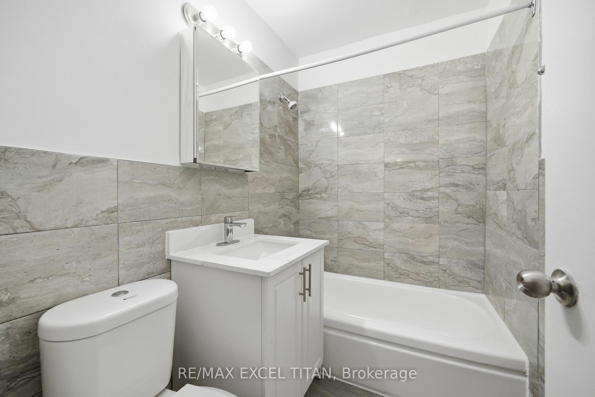 Photo 19 of Unit 108, 2895 Bathurst Street, Toronto, Bedford Park-Nortown — HOMEH