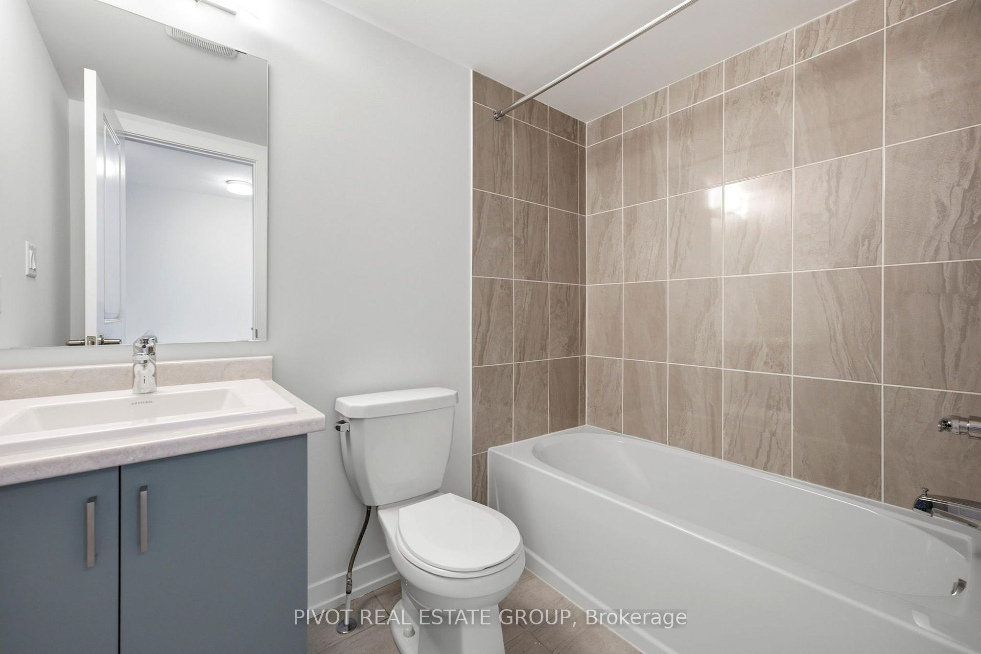 Photo 8 of 15 Pluto Way, Whitby, Brooklin — HOMEH